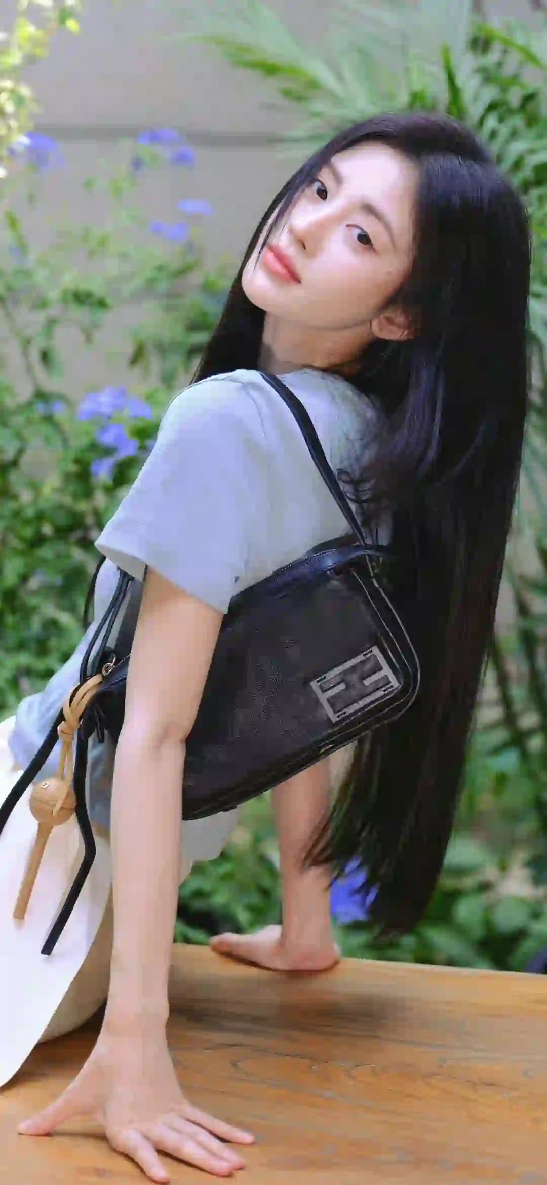 鞠婧祎 休闲穿搭 户外