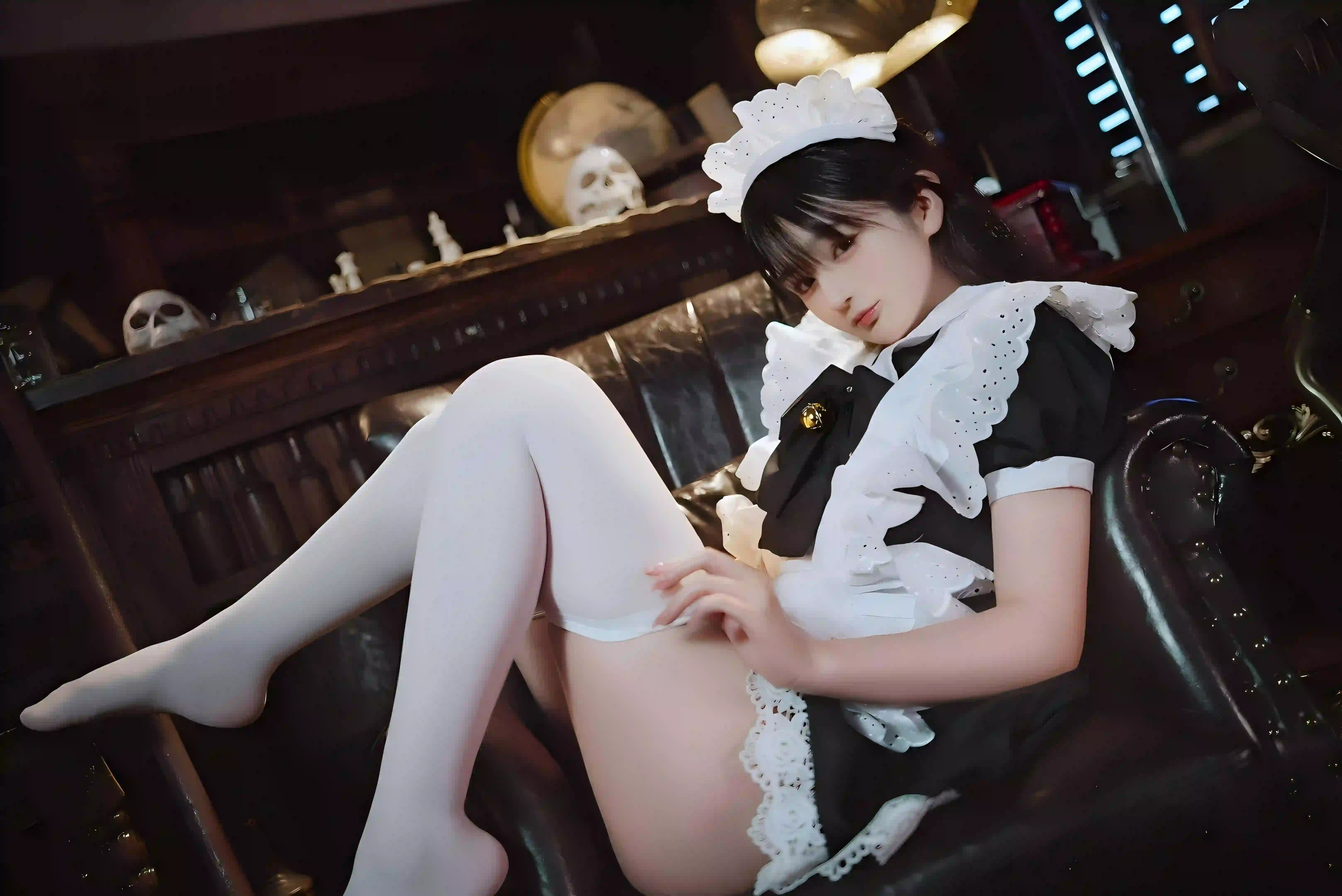女仆装 可爱 白色丝袜 丝袜美腿 长腿丝袜