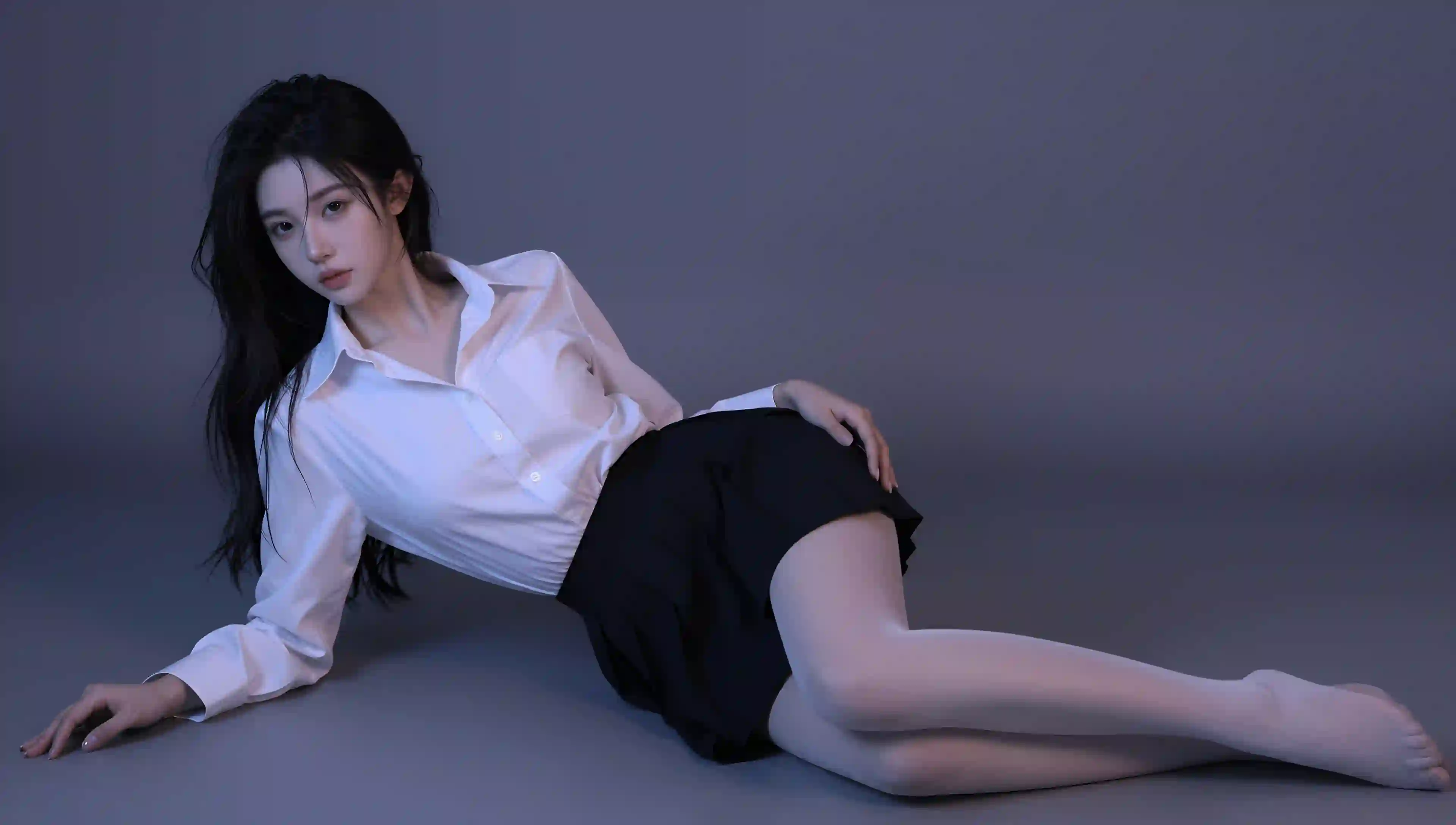 酷女孩 白衬衫 黑色短裙 影棚 写真 冷艳