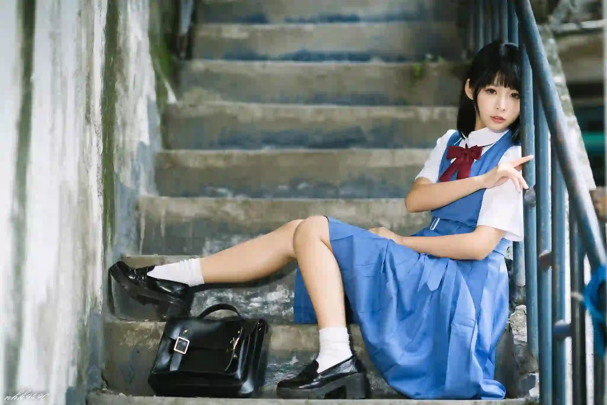 楼道的jk 美女 