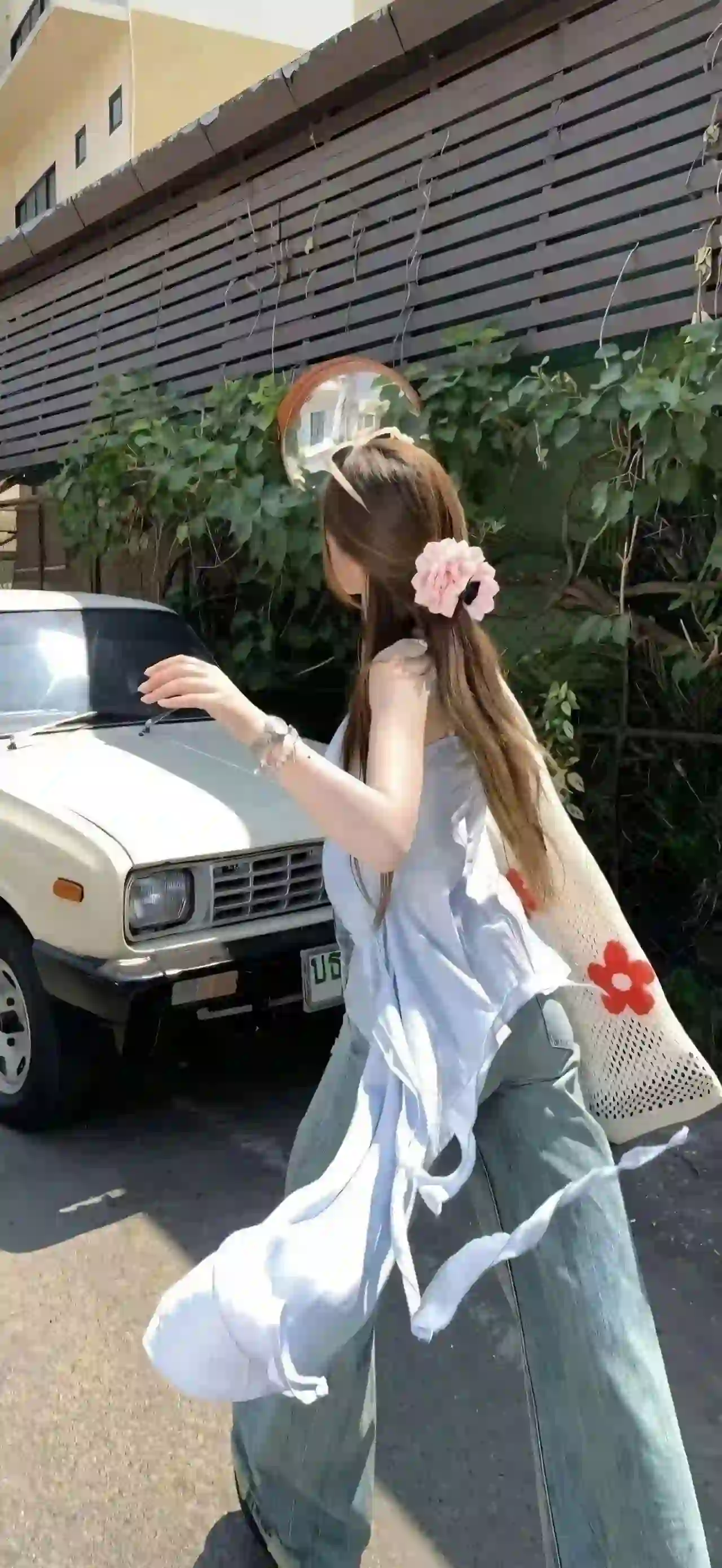 夏日 长美女 牛仔穿搭 个性穿搭 户外 阳光
