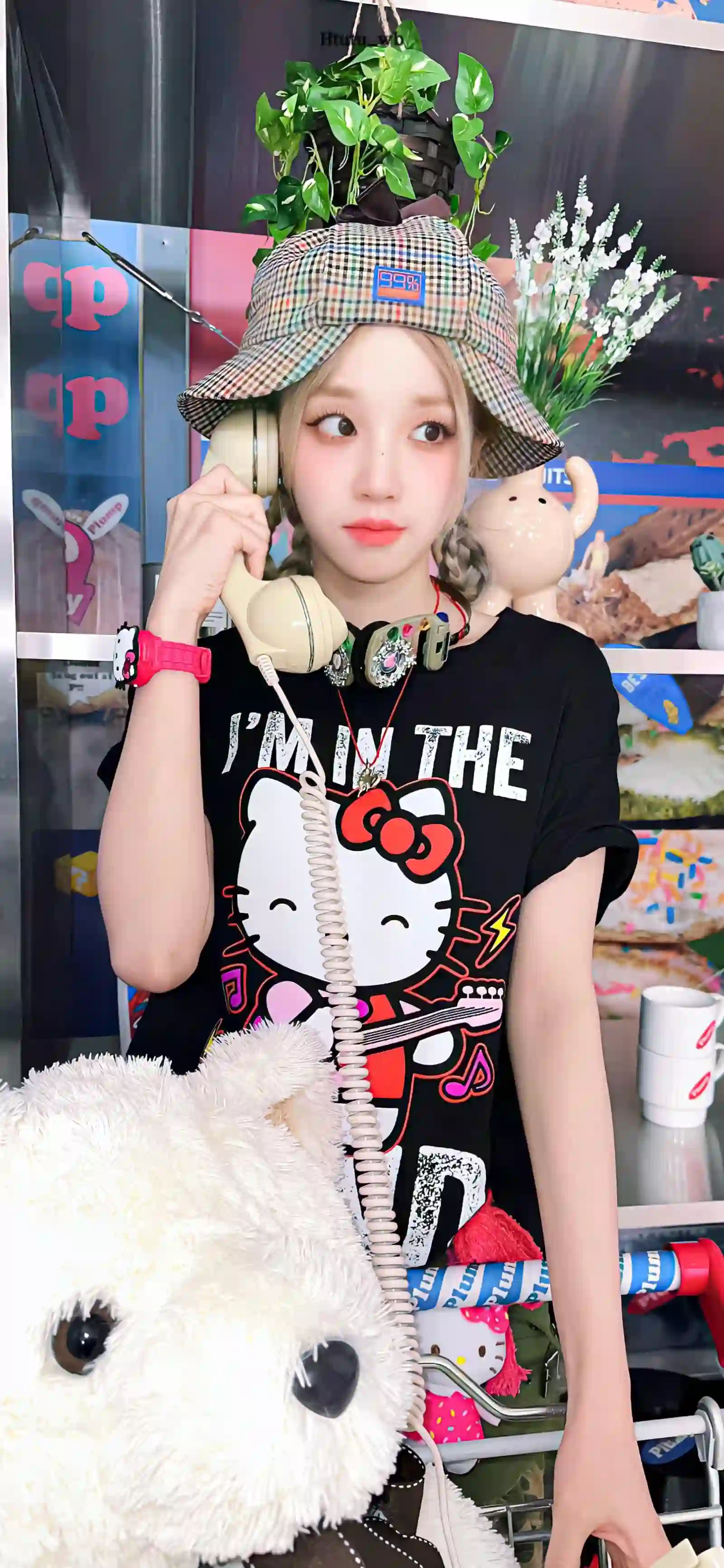 戴着帽子的可爱女孩 