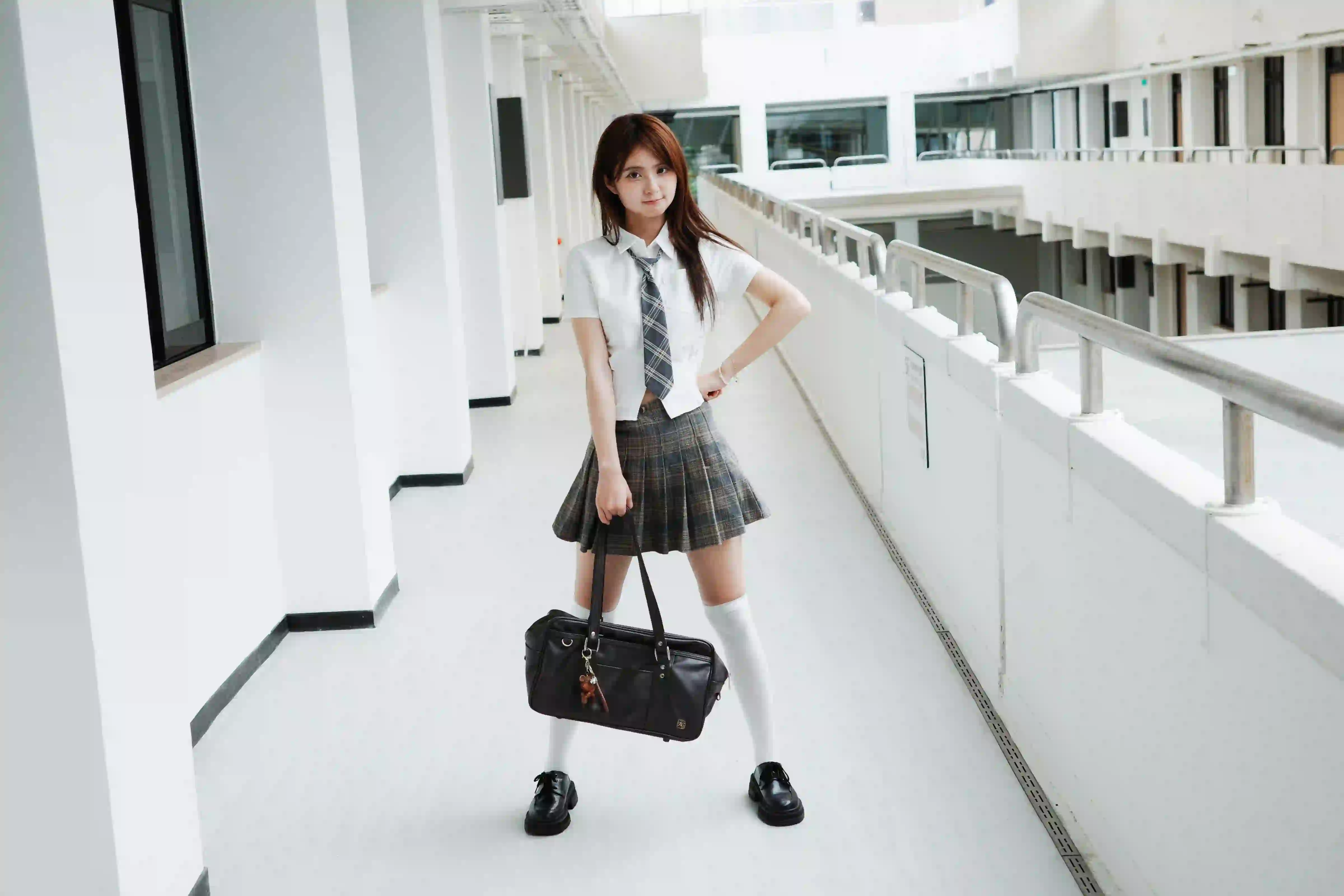 长发jk美女 户外写真 校园场景 可爱 清纯女孩 户外