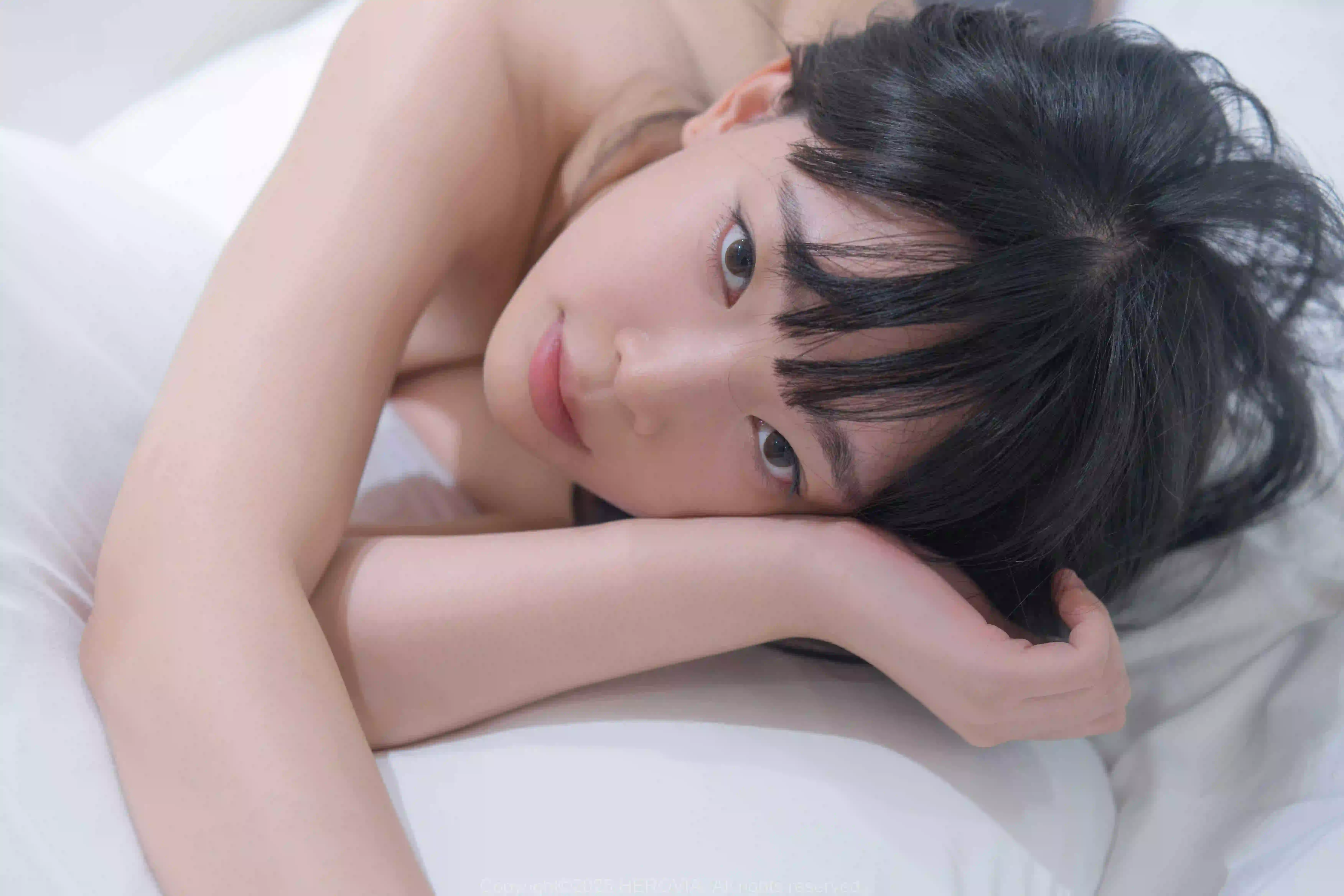 长发清纯美女 居家写真 白色