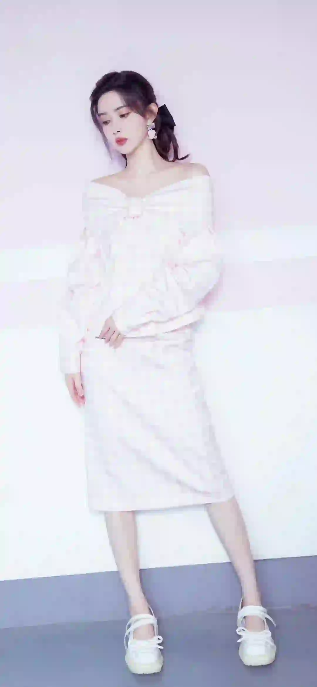 孟子义 长发美女 漏肩 长腿美女