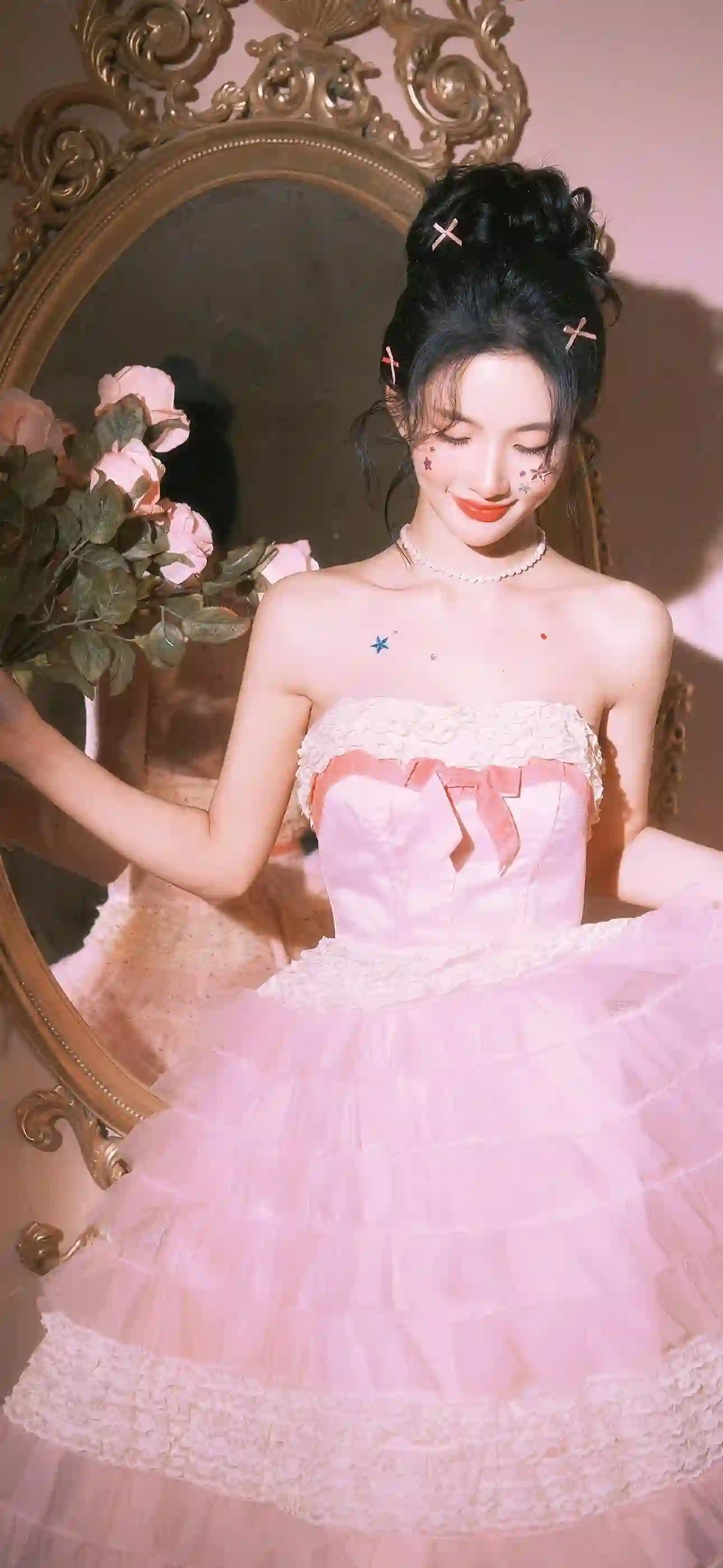 长发美女 明星壁纸 刘些宁 粉丝抹胸长裙