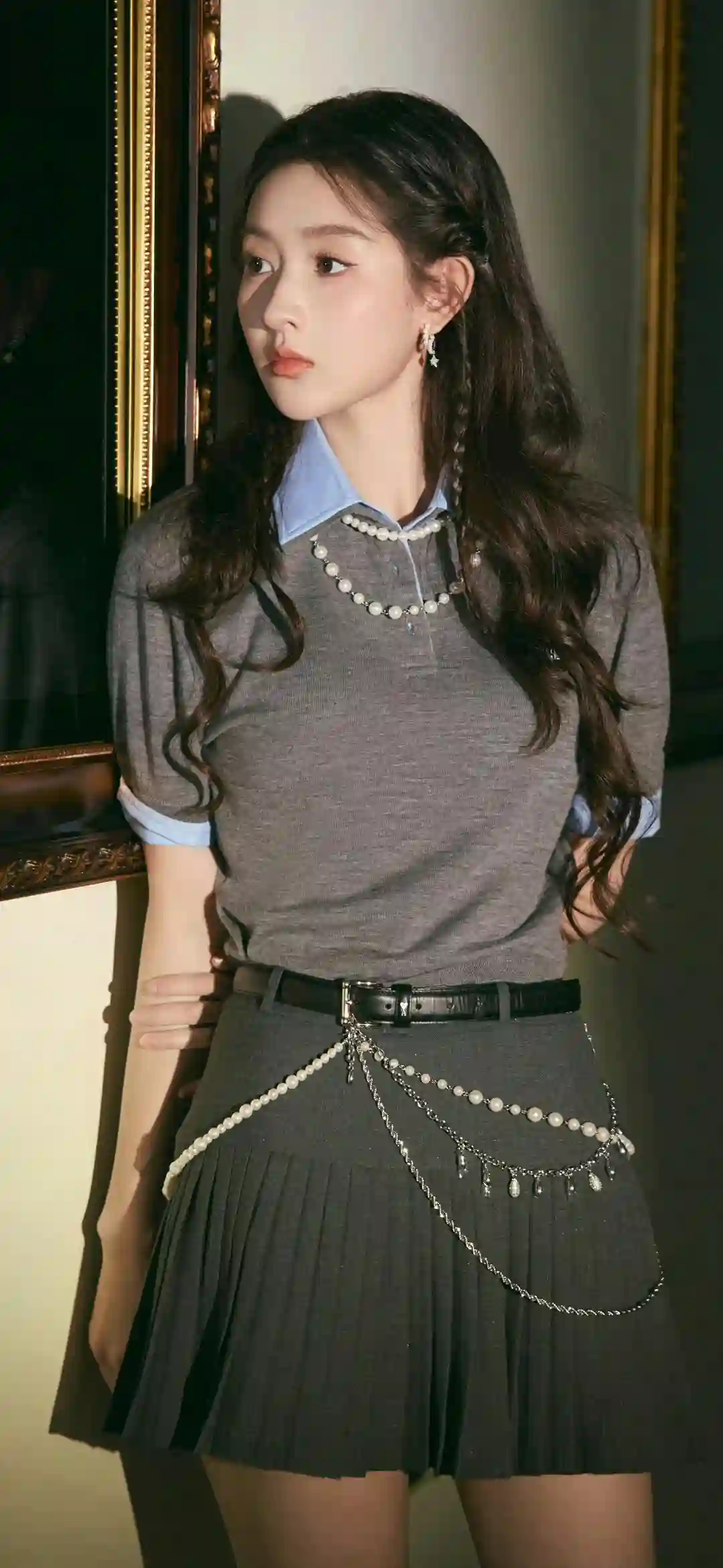 长发短裙美女 居家写真 黑色丝袜