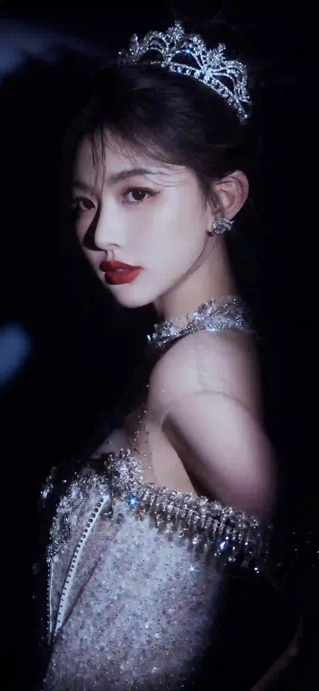 公主装扮 钻石 长发性感美女