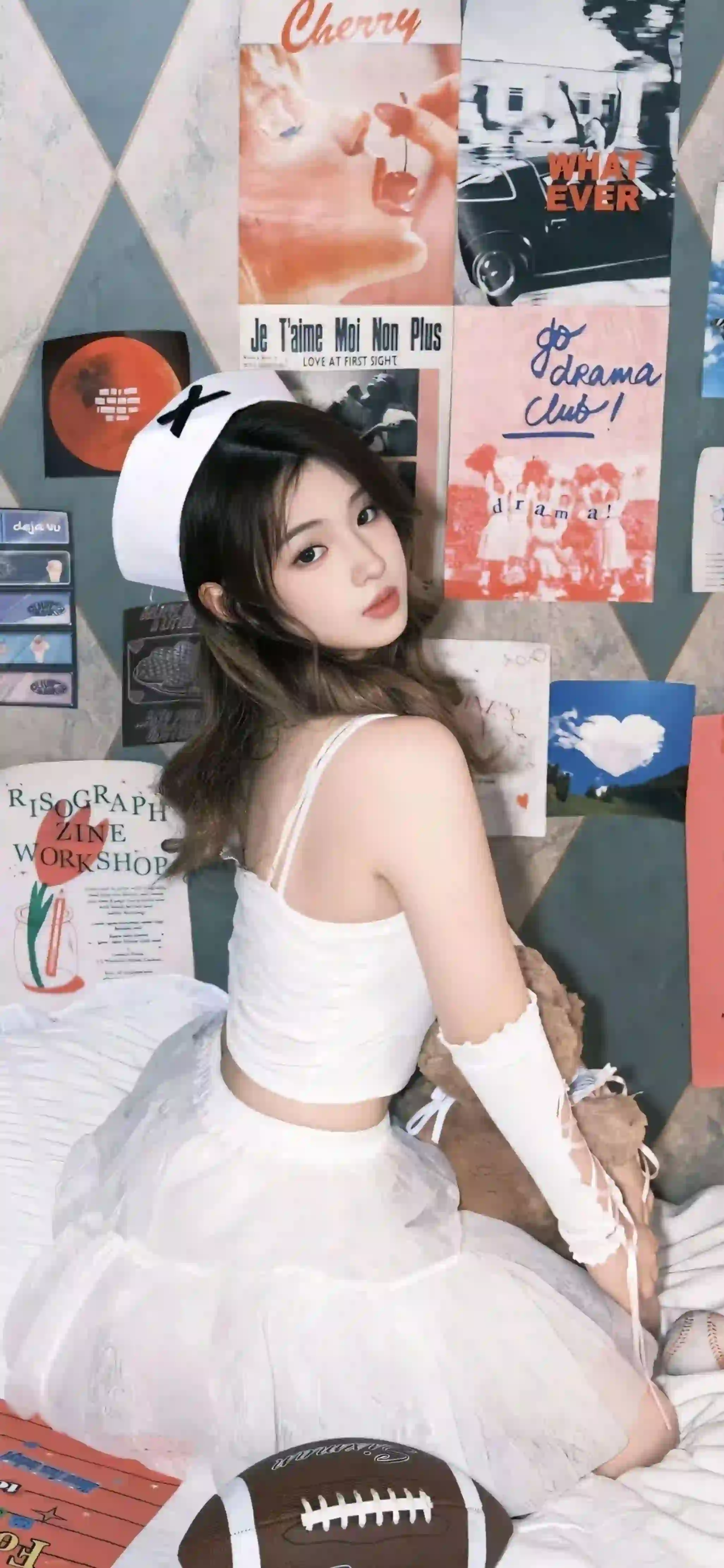 长发性感美女 长腿丝袜美女 白色纱裙 白丝 居家写真