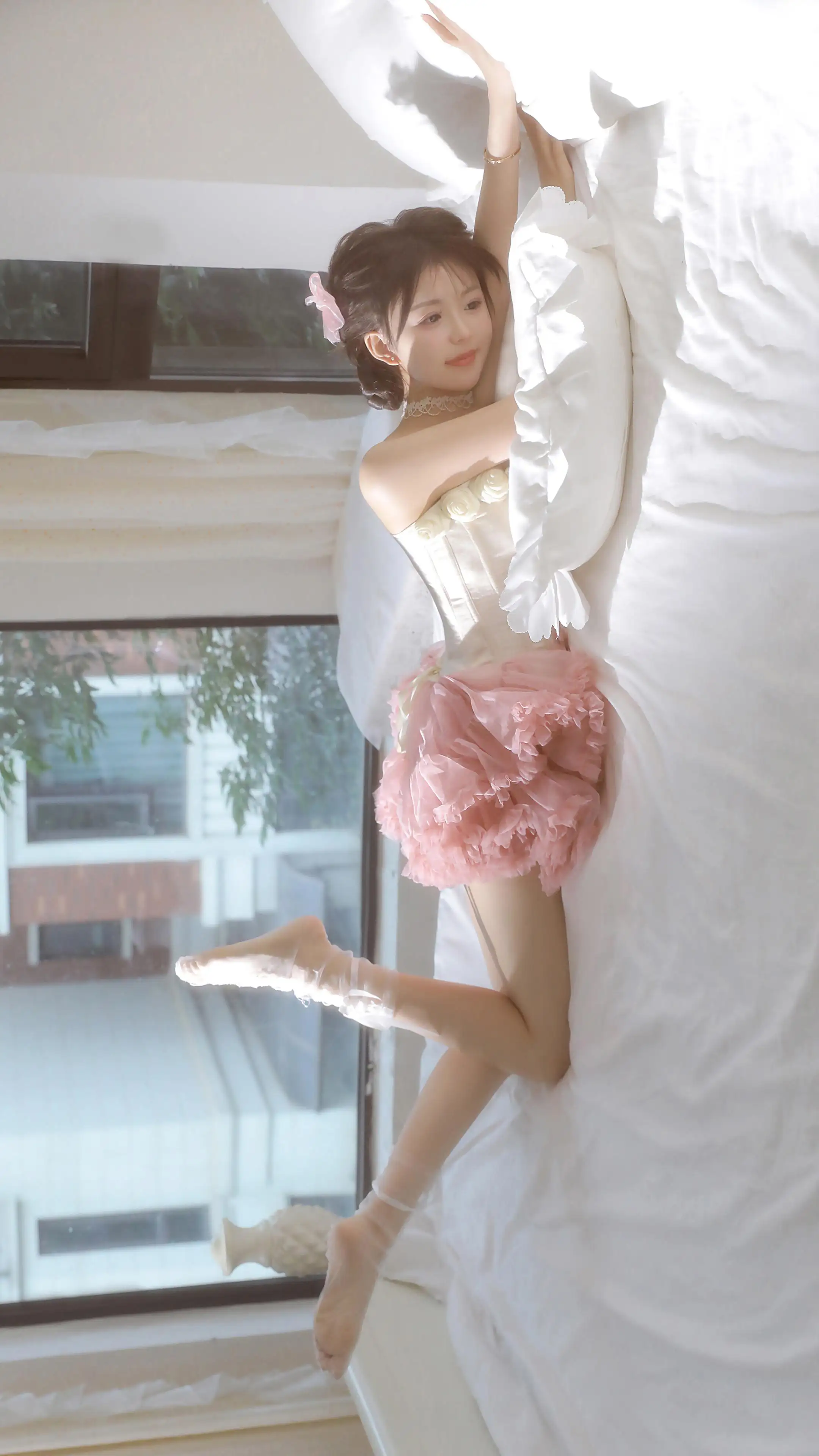 居家 可爱 公主 女孩 粉色裙子 4k 美女
