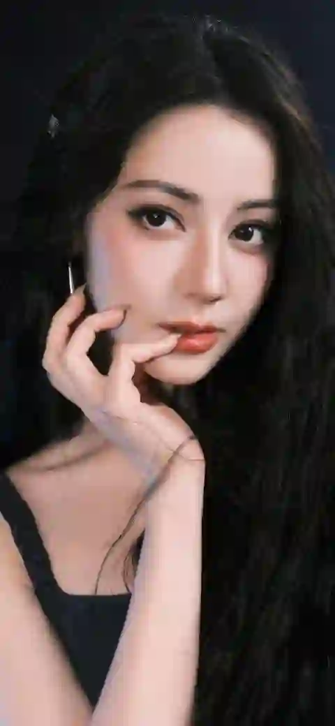 长发美女 迪丽热巴 长裙 黑色长裙