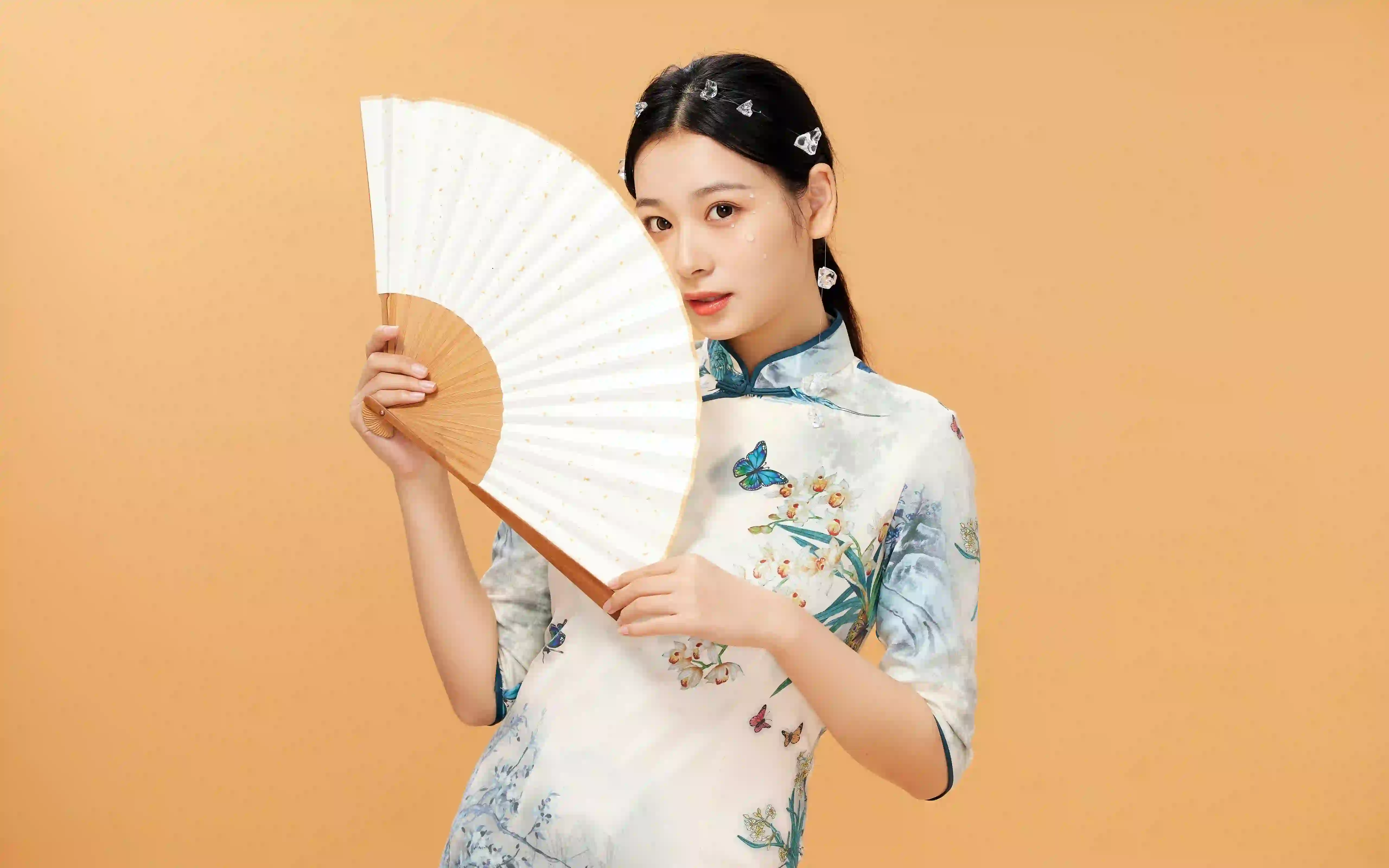 旗袍美女 长发美女 古风穿搭 折扇