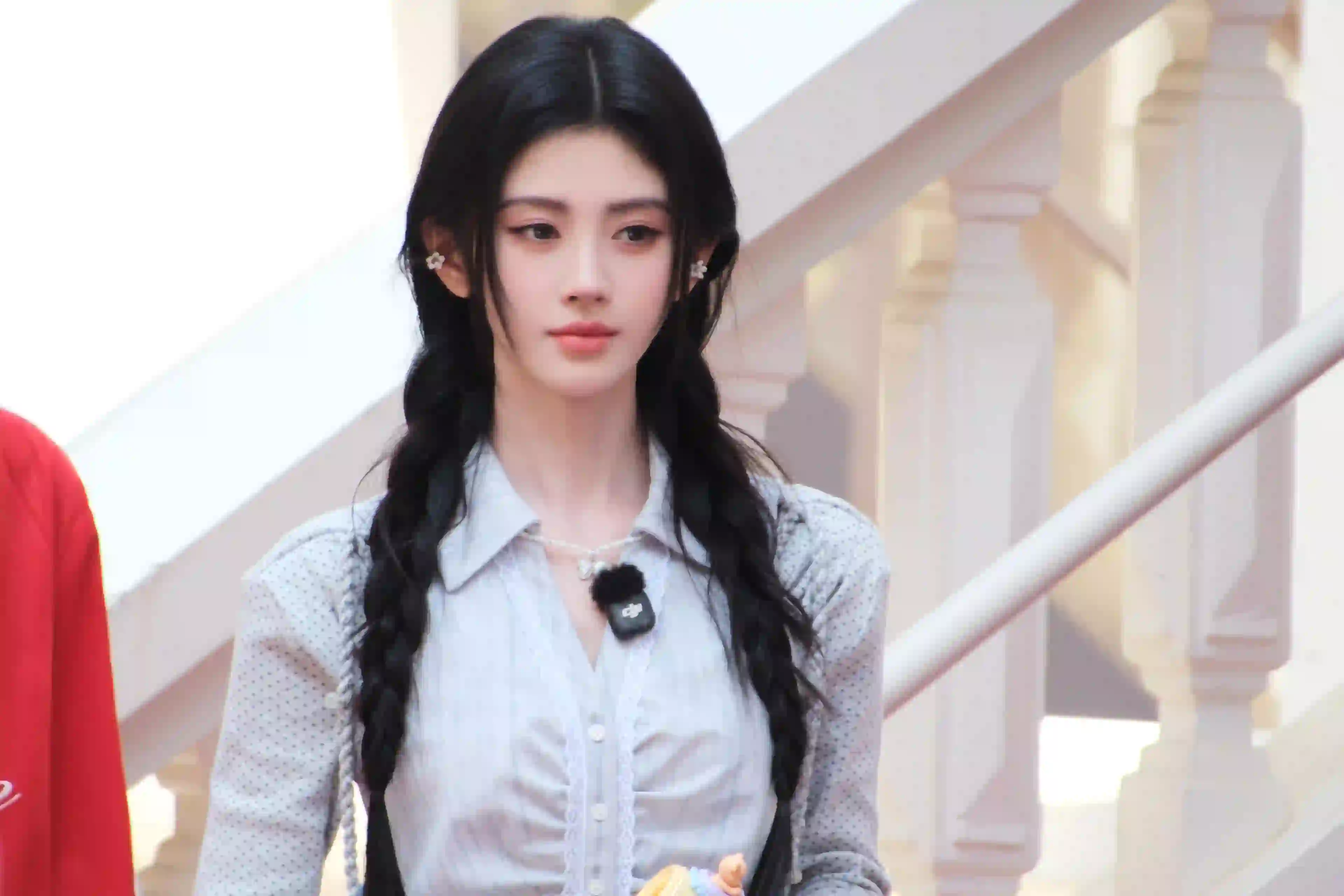 双马尾清纯美女 鞠婧祎 白色衬衫