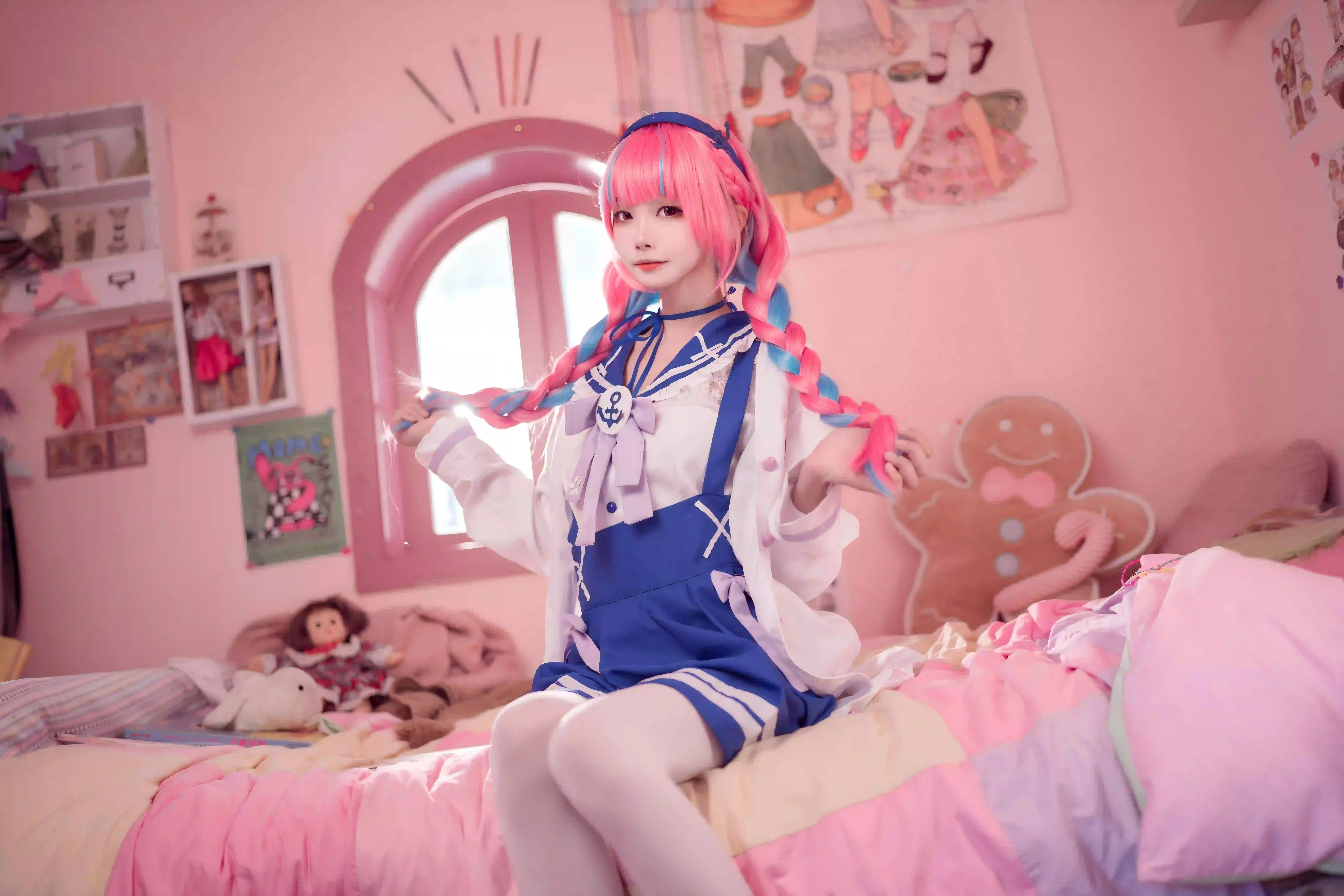 Coser 粉红色头发 蓝色头发 丝袜美腿 居家写真
