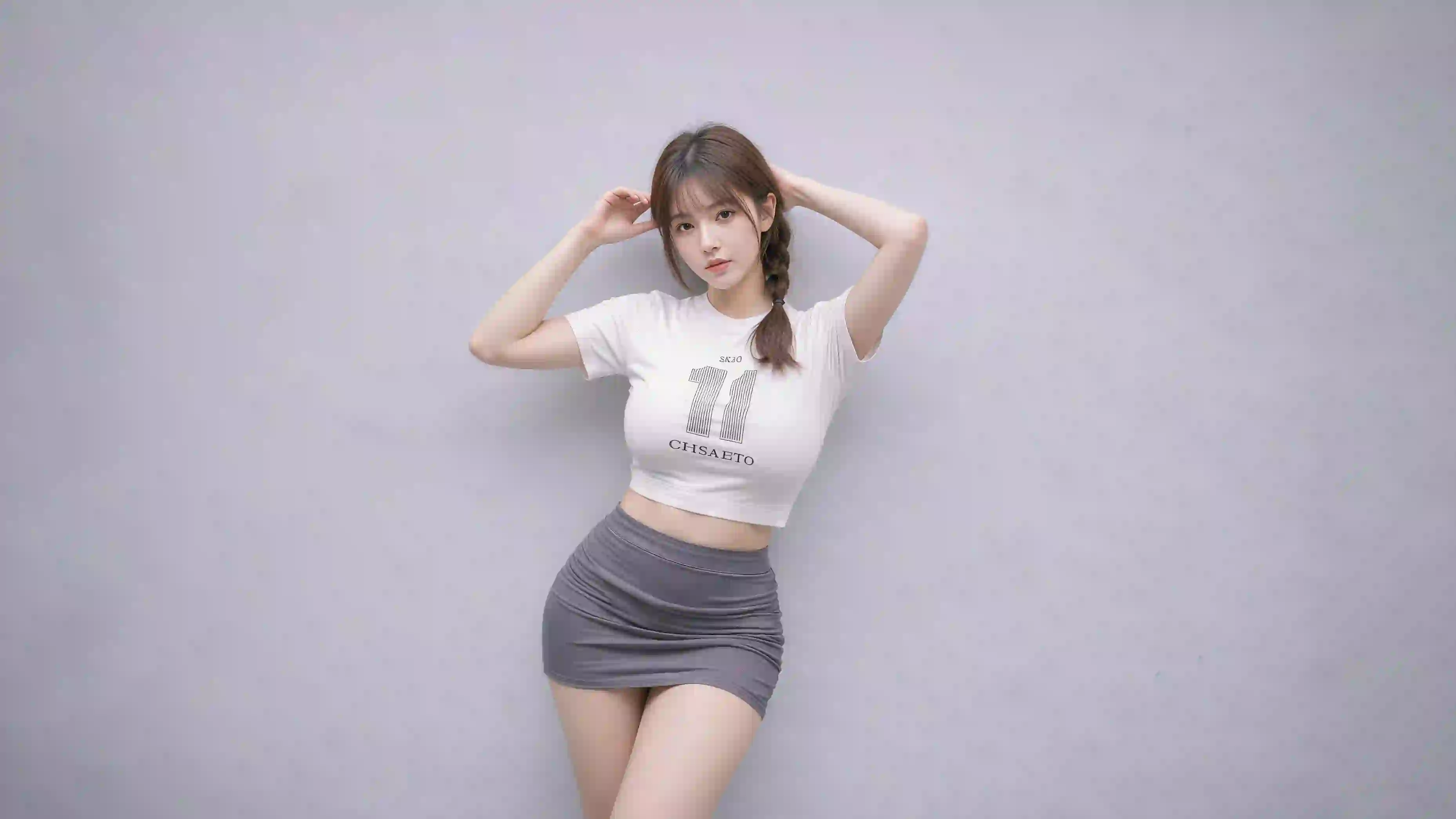 长发性感美女 白色衣服 包臀裙