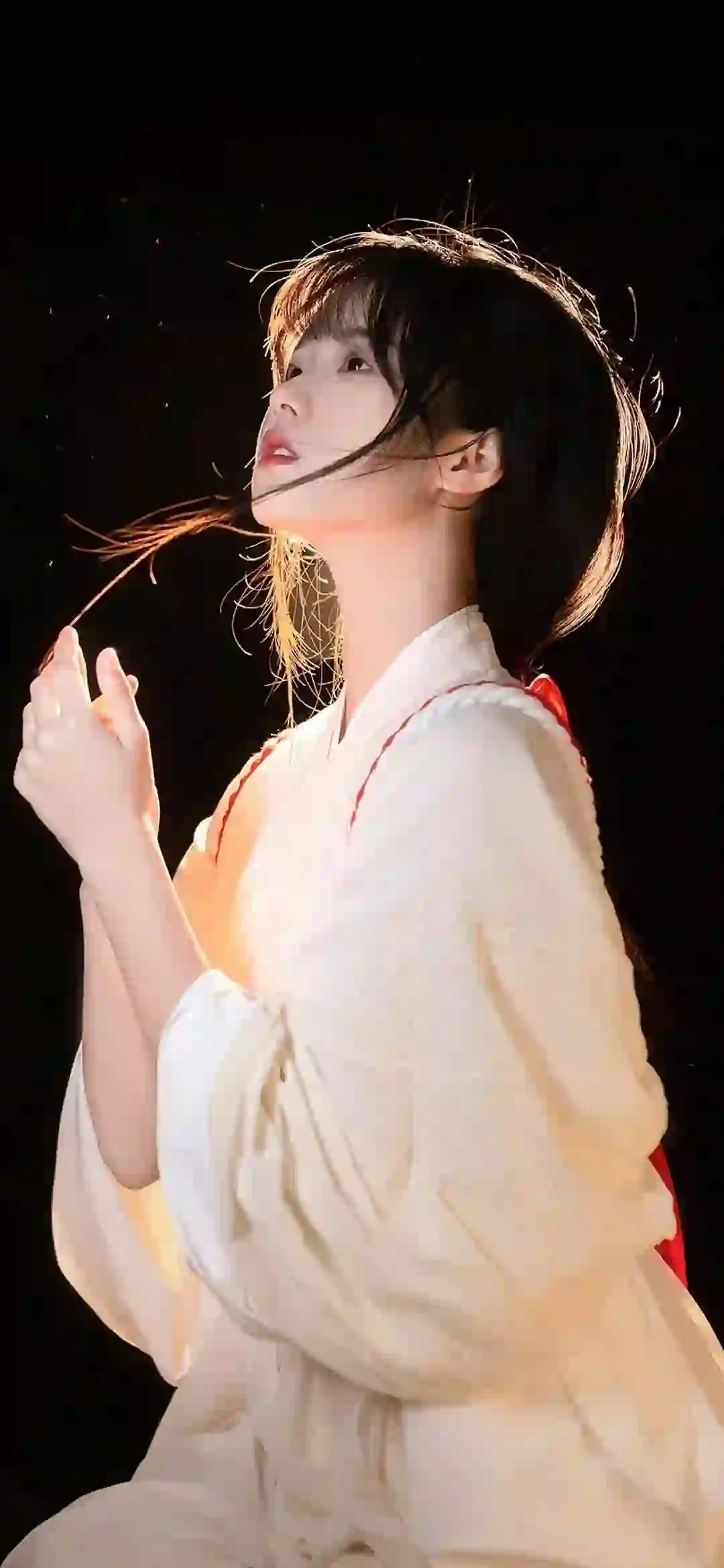 小清纯 长发和服美女 光影 侧颜 唯美