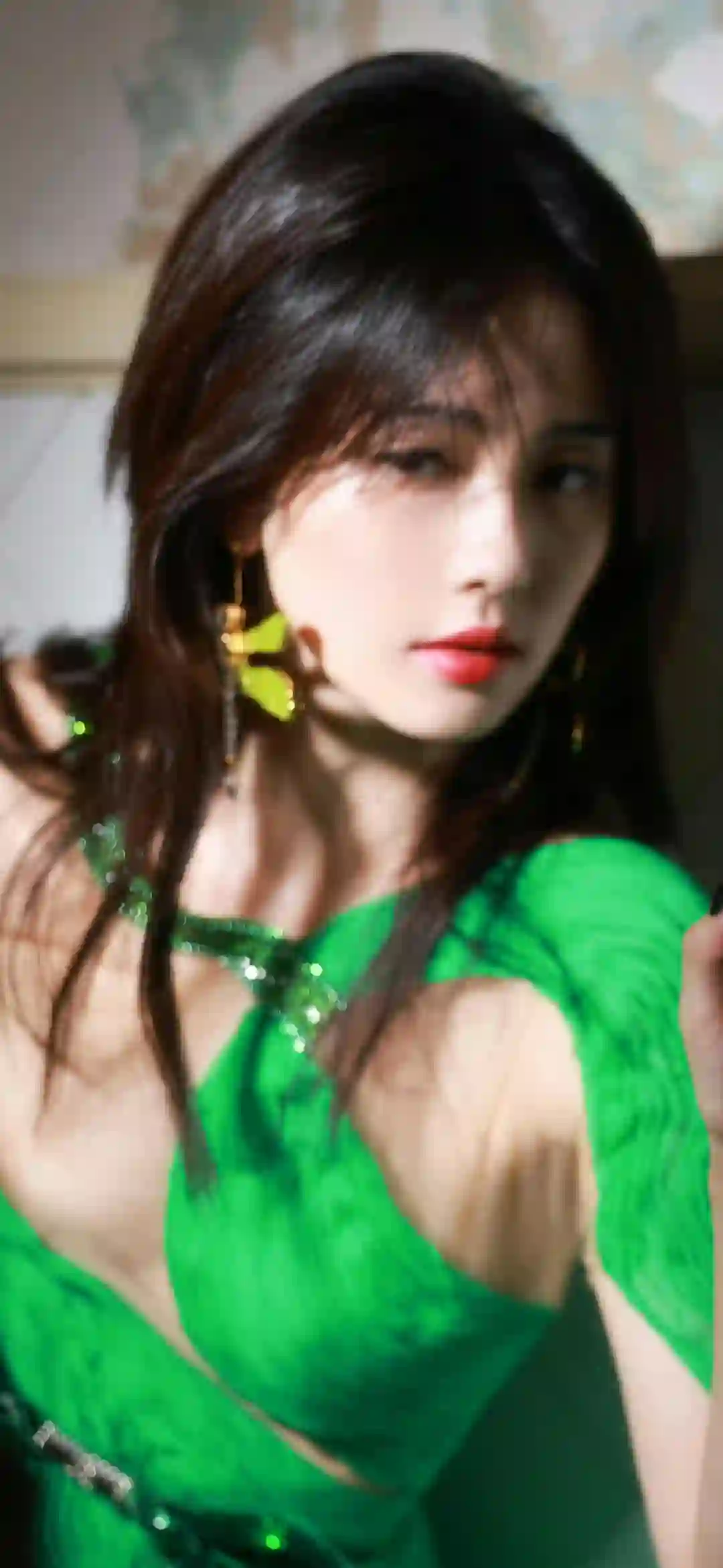 白鹿 绿色长裙美女 明星