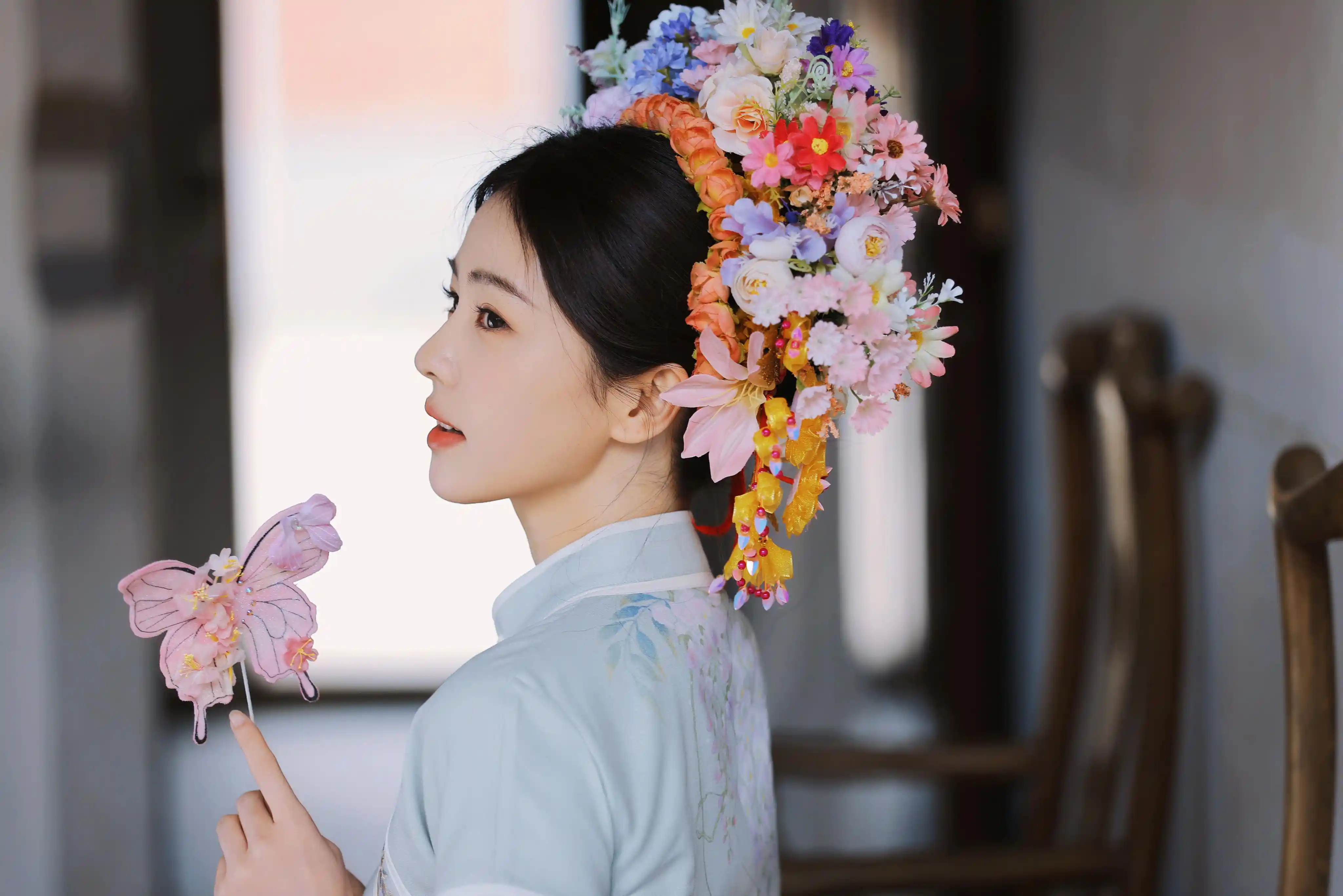 白鹿 古风美女 美女回头 4K壁纸