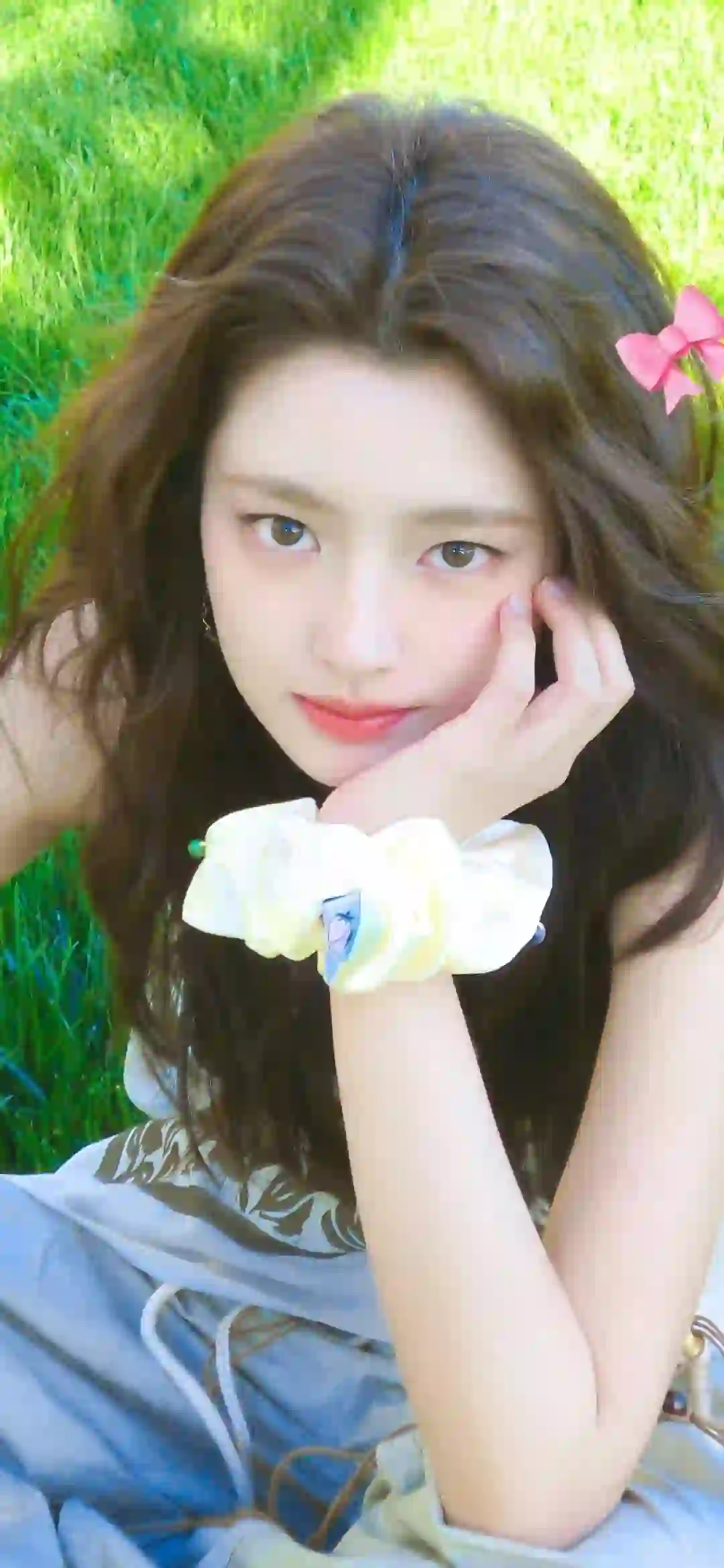 可爱女孩 粉色发卡 头绳 户外