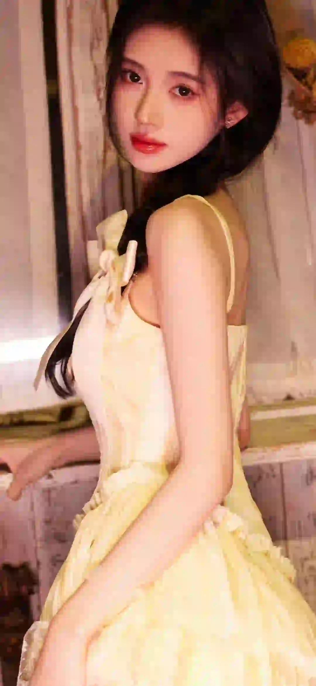 美女女明星 鞠婧祎 长发美女 女神 可爱黄色长裙