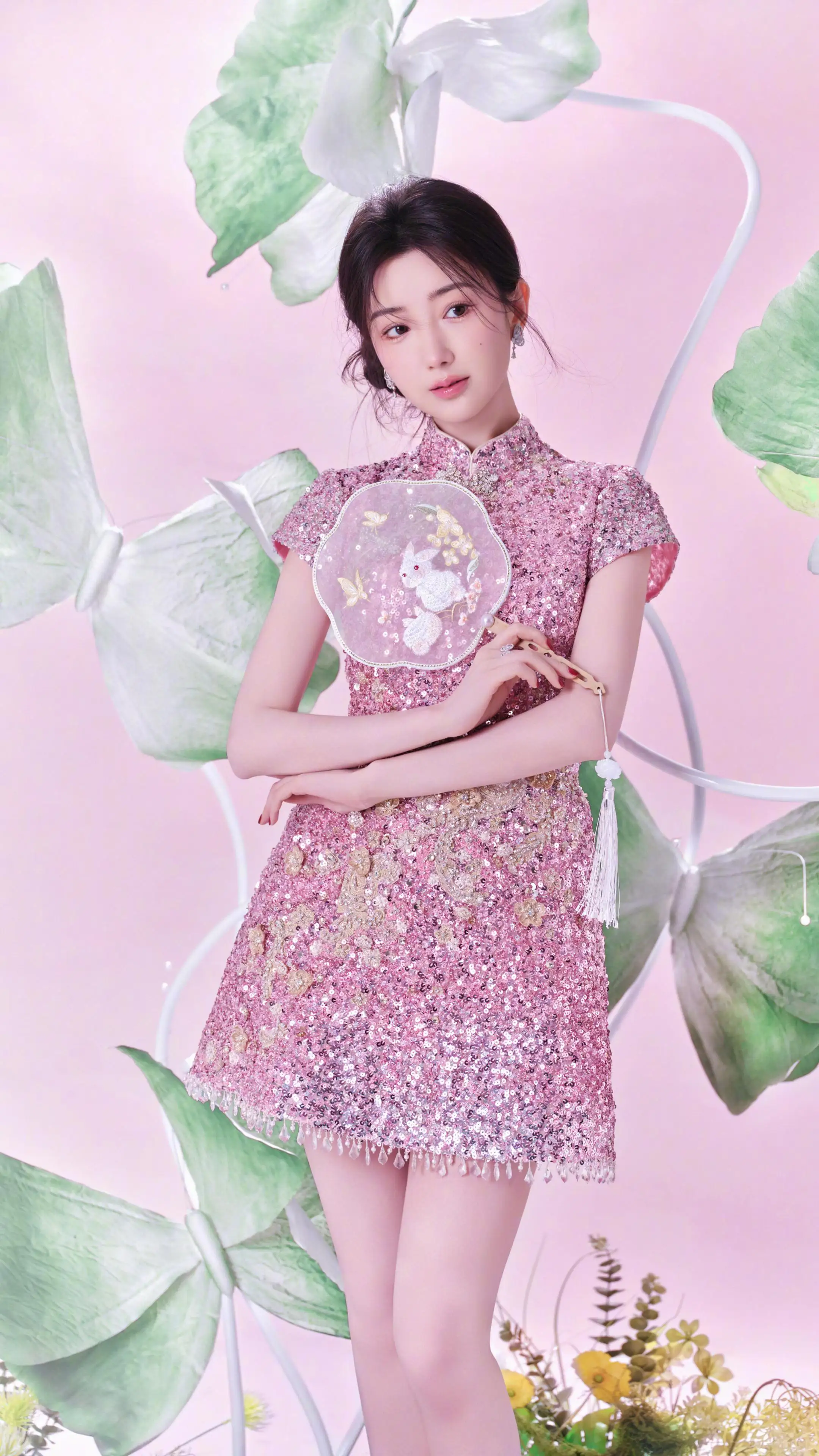 粉色裙子美女毛晓彤4k手机壁纸图片