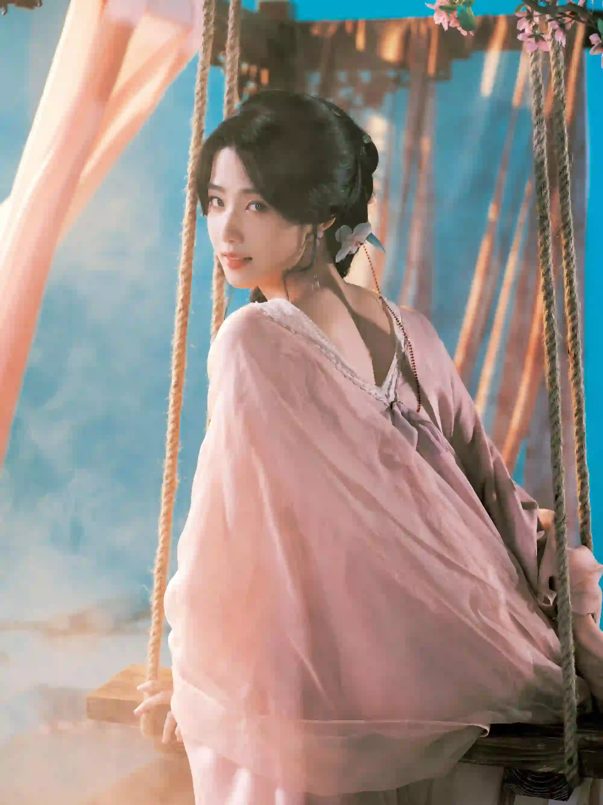 卢昱晓 长发清纯门 古风穿搭