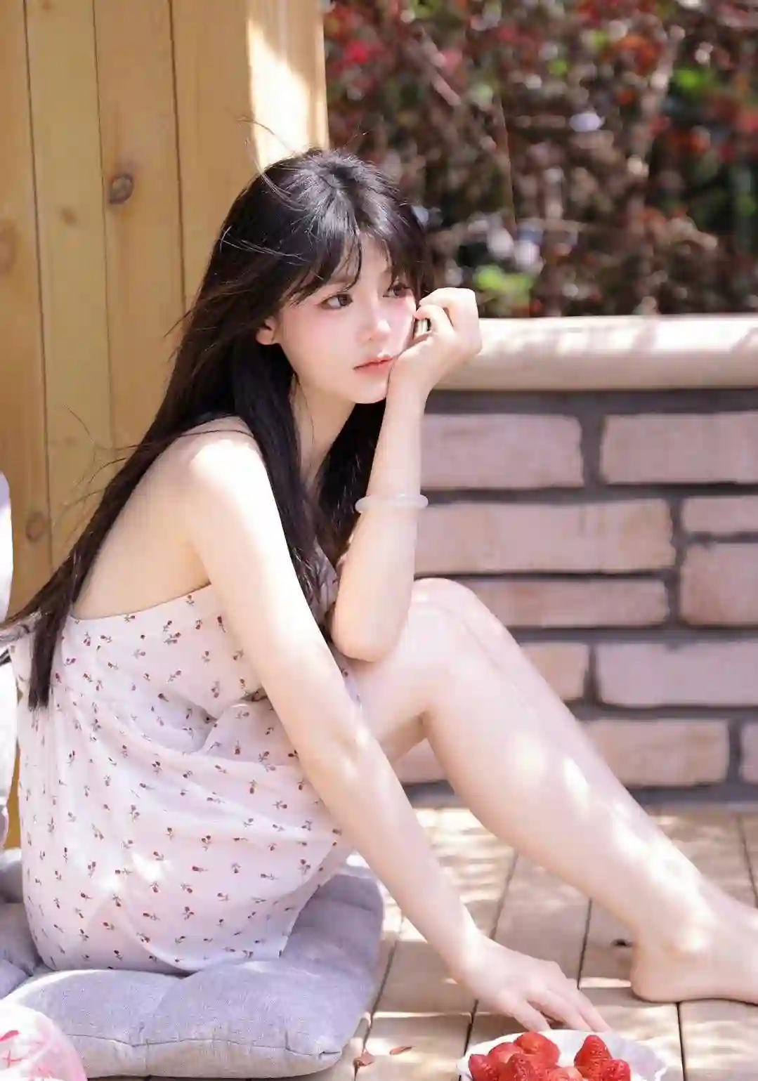碎花裙女孩 可爱女孩 白色裙子 长发可爱美女 写真