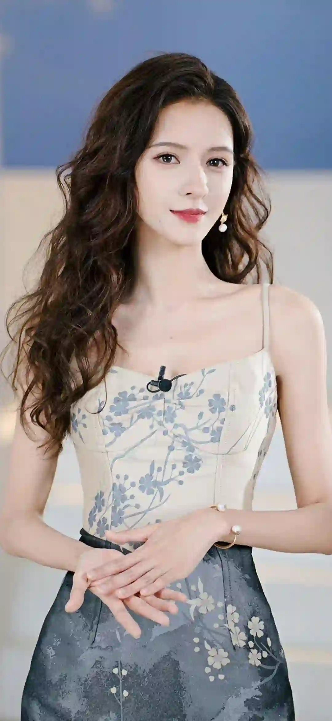 美女 张予曦 吊带 牛仔穿搭