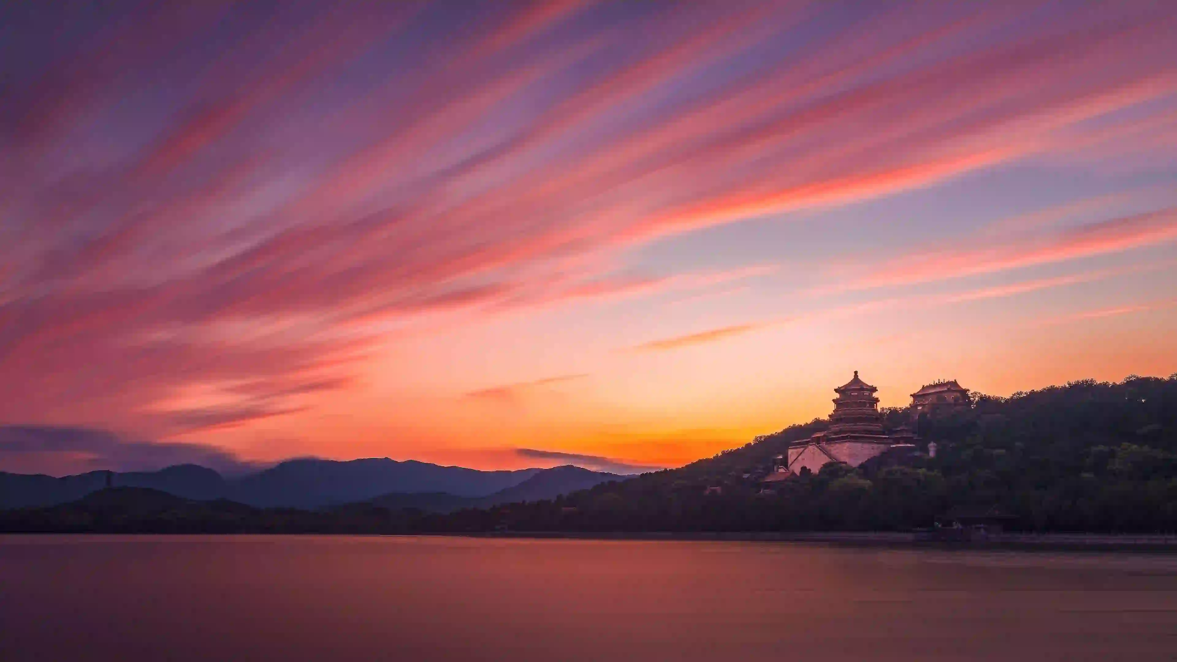 天空 火烧云 晚霞 远方 湖泊