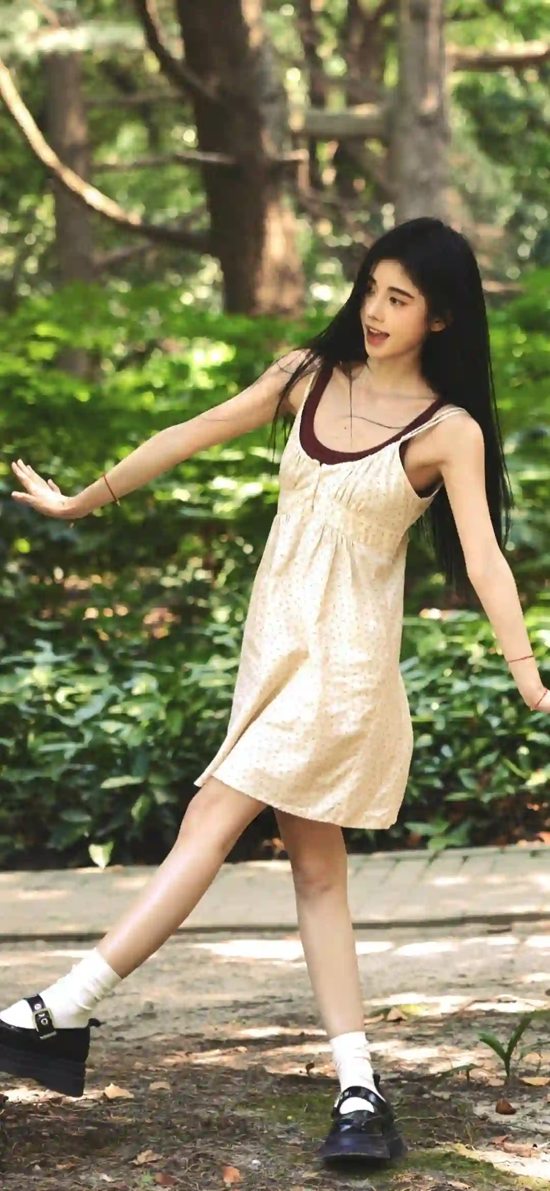 明星壁纸 长发可爱美女 时尚美女 鞠婧祎 可爱 