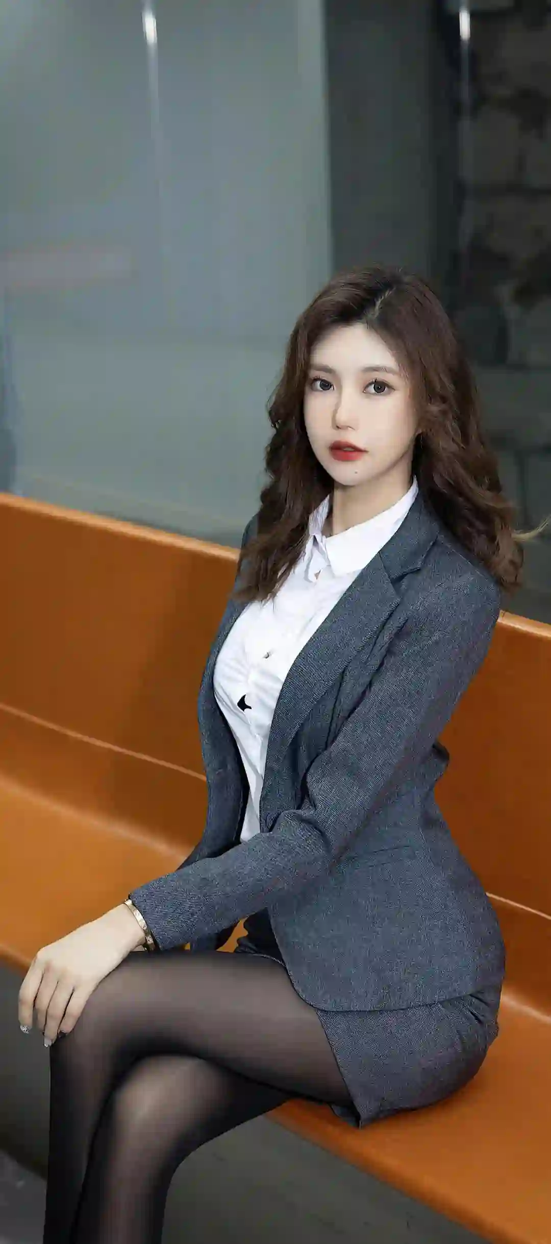 长发女孩 职业装 丝袜美女 黑色丝袜