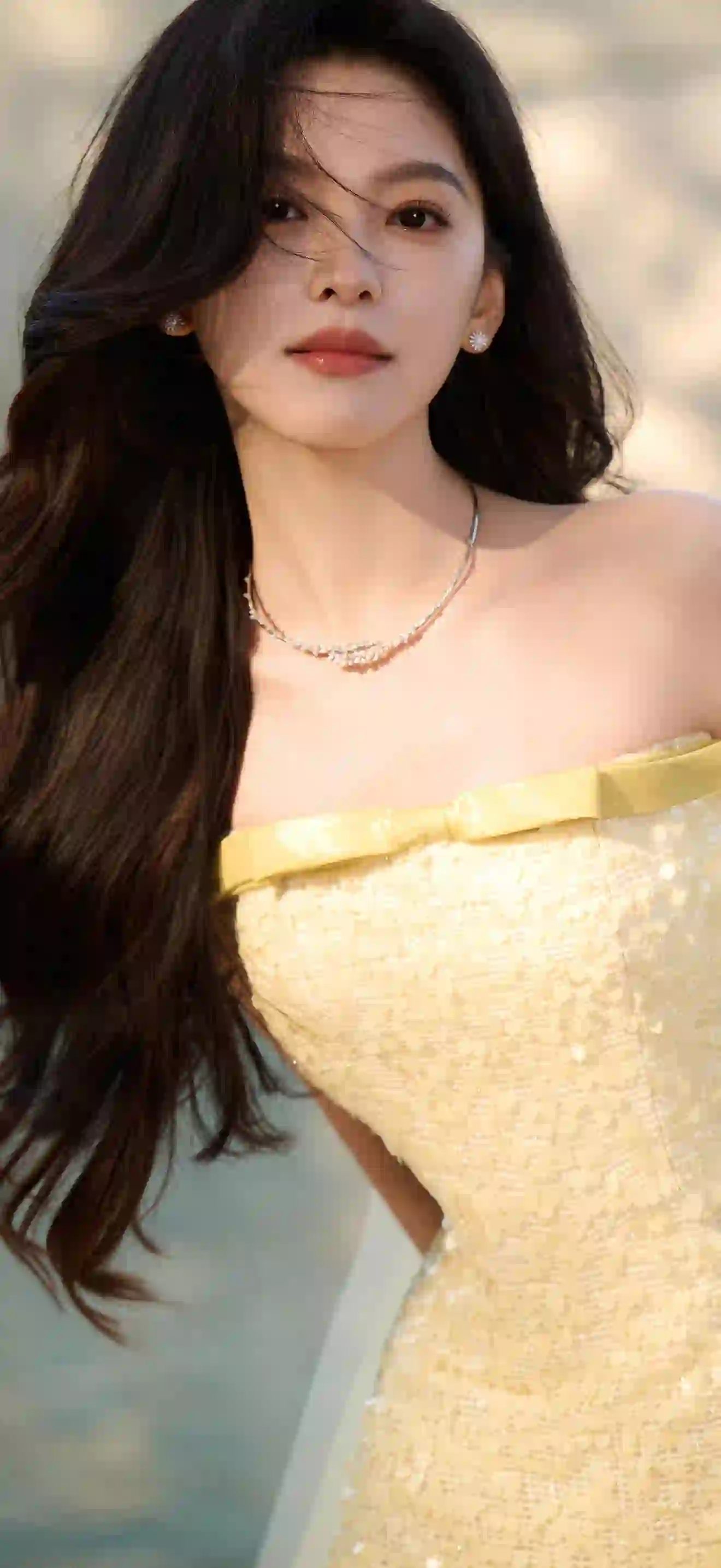 长发美女 黄色抹胸长裙 章若楠 写真 暖色调