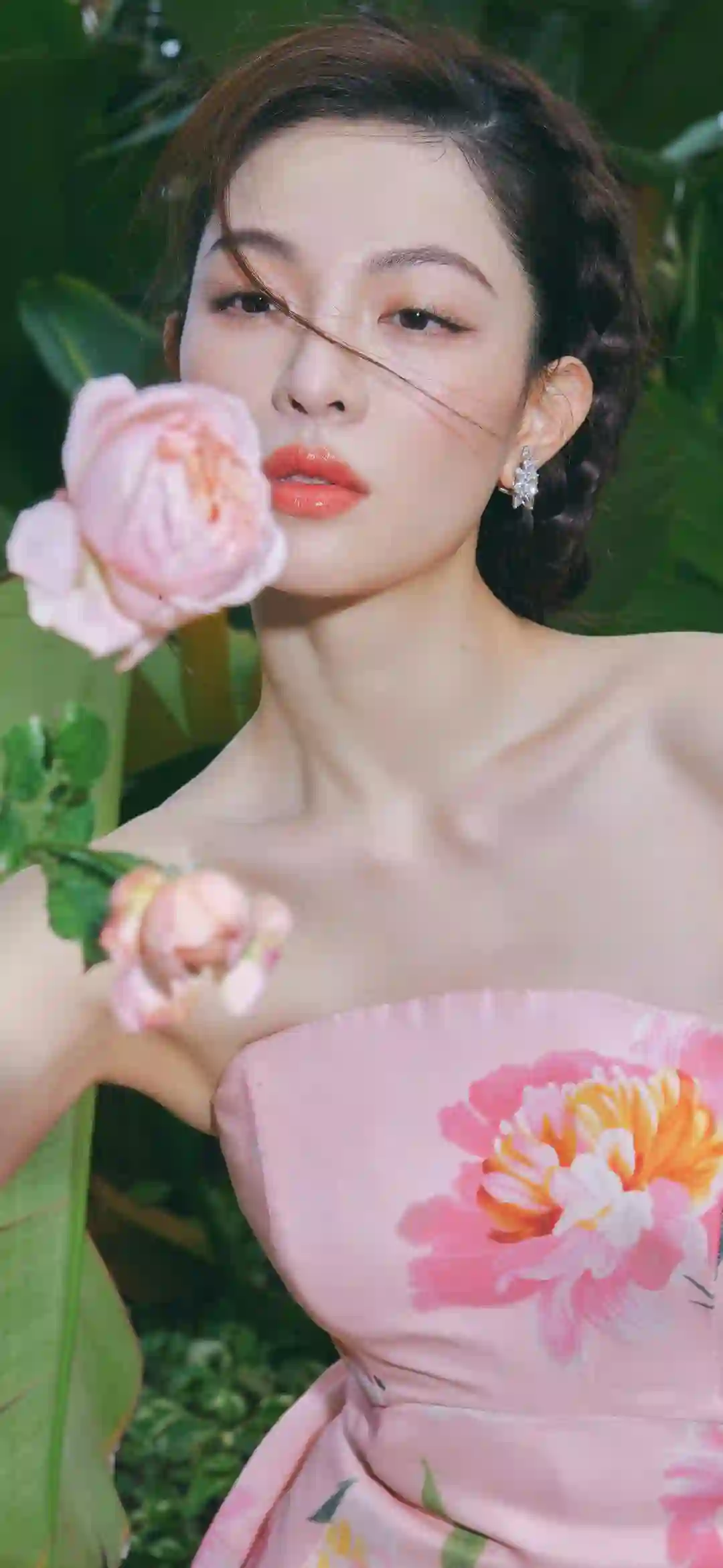 荷花 古风性感美女 抹胸穿搭 
