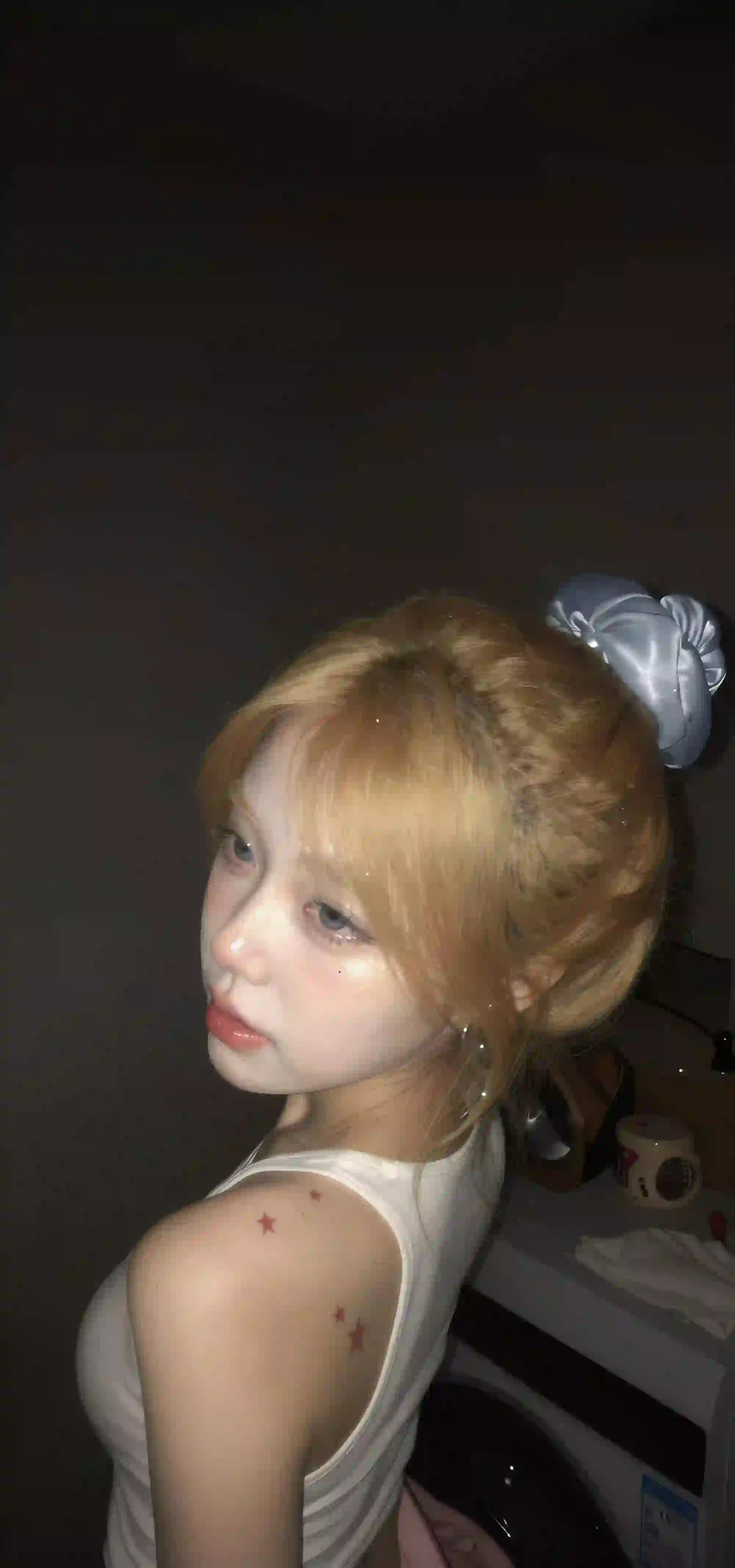 长发美女 金黄色头发