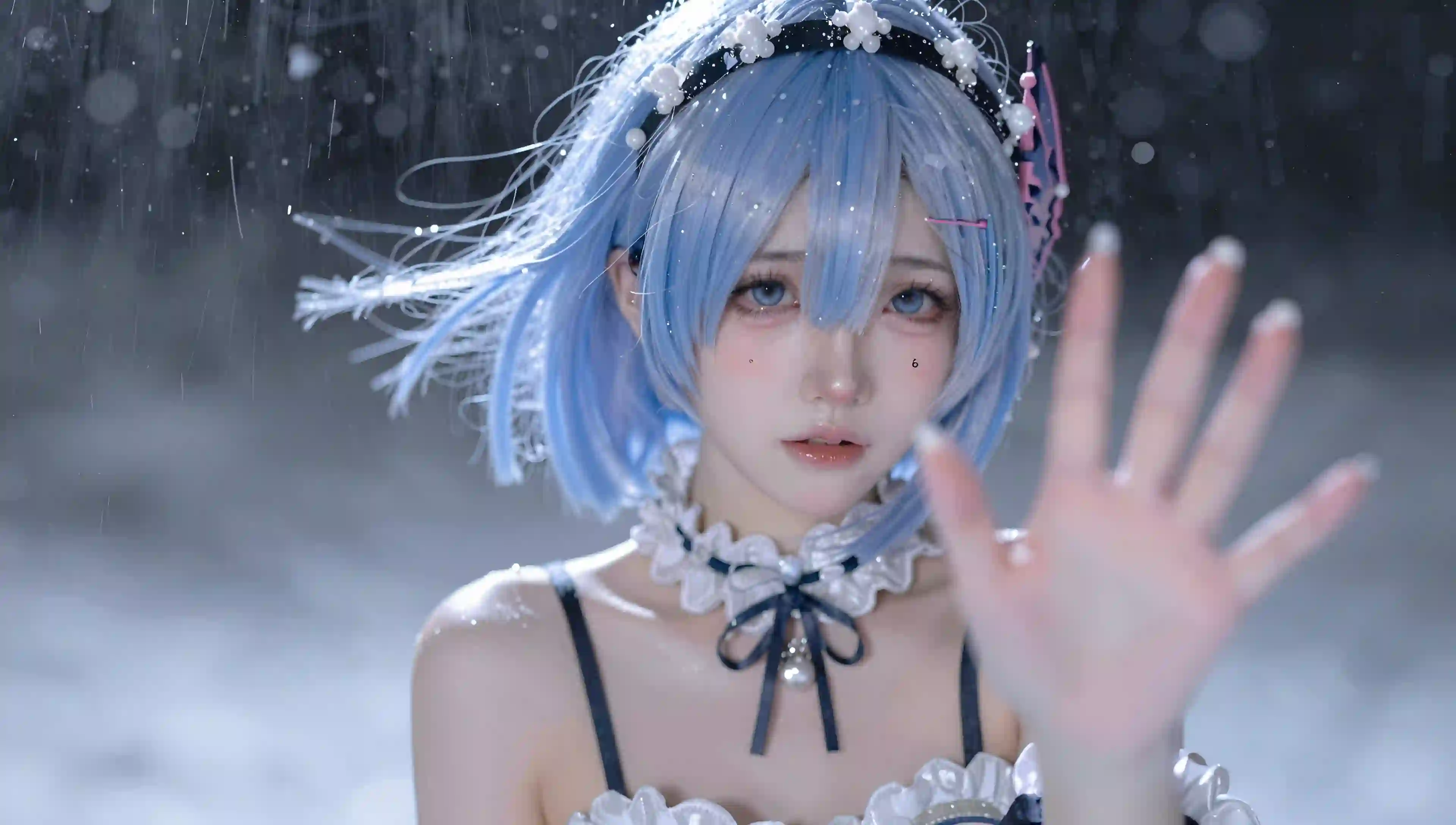 雷姆 COS 蓝发 雨景 唯美 写真