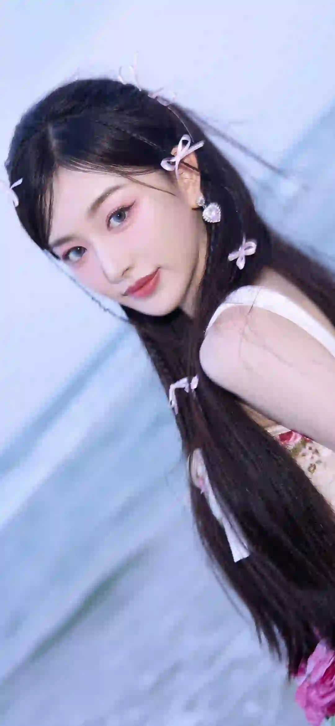 孔雪儿 小清新 长发美女 白色发带 户外
