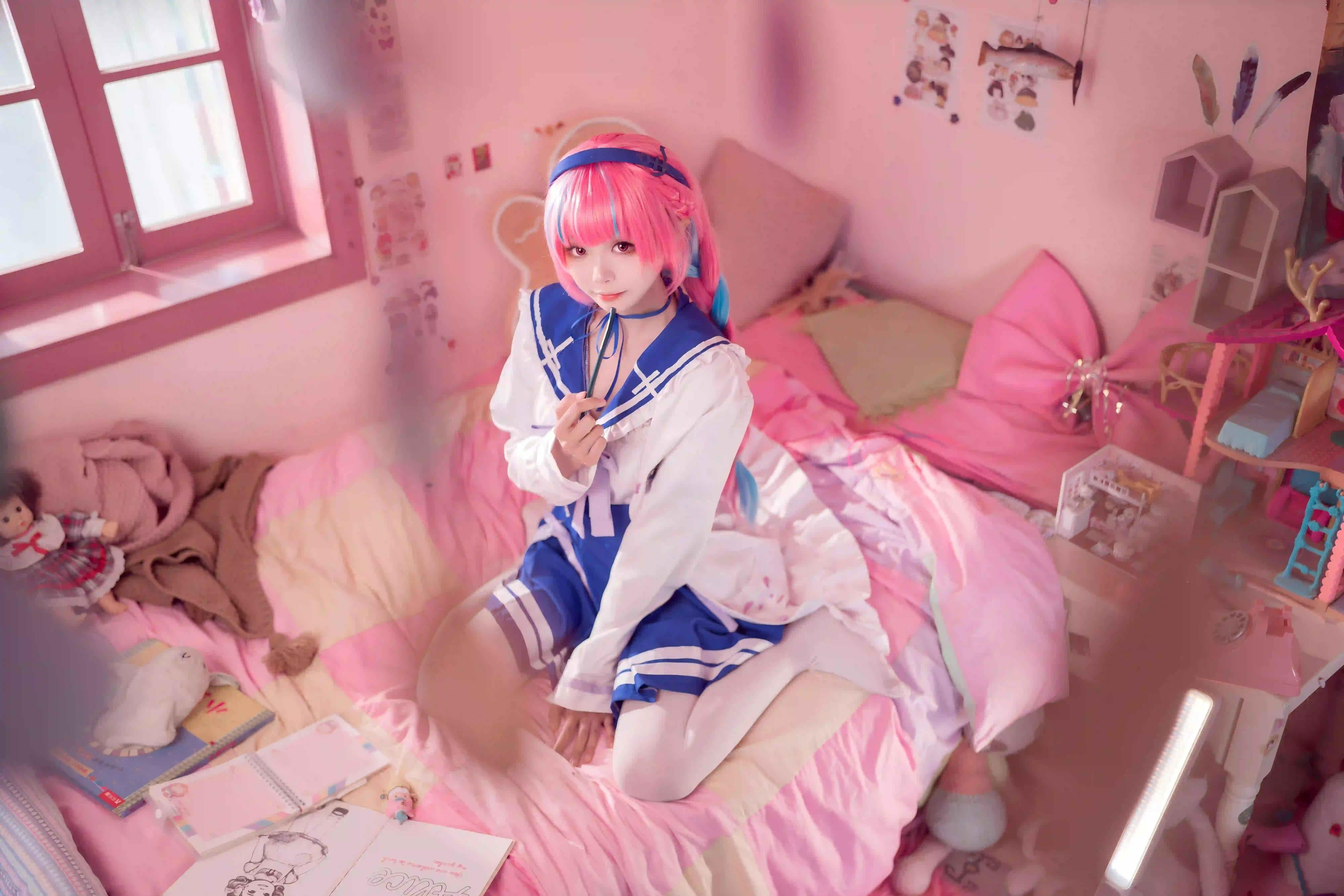 Coser 粉红色头发 蓝色头发 丝袜美腿 居家写真