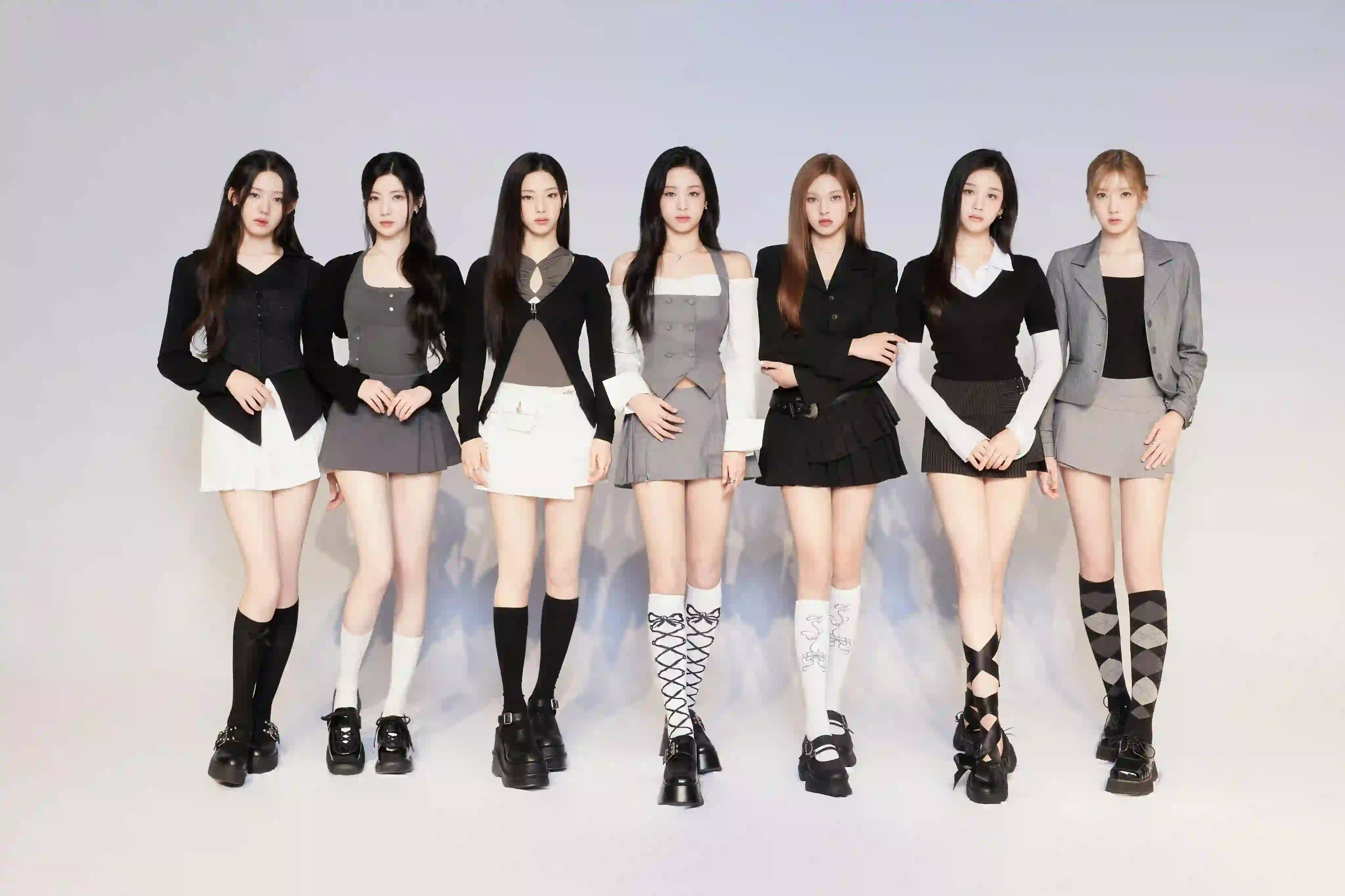 女团美女 性感美女  白色短裙