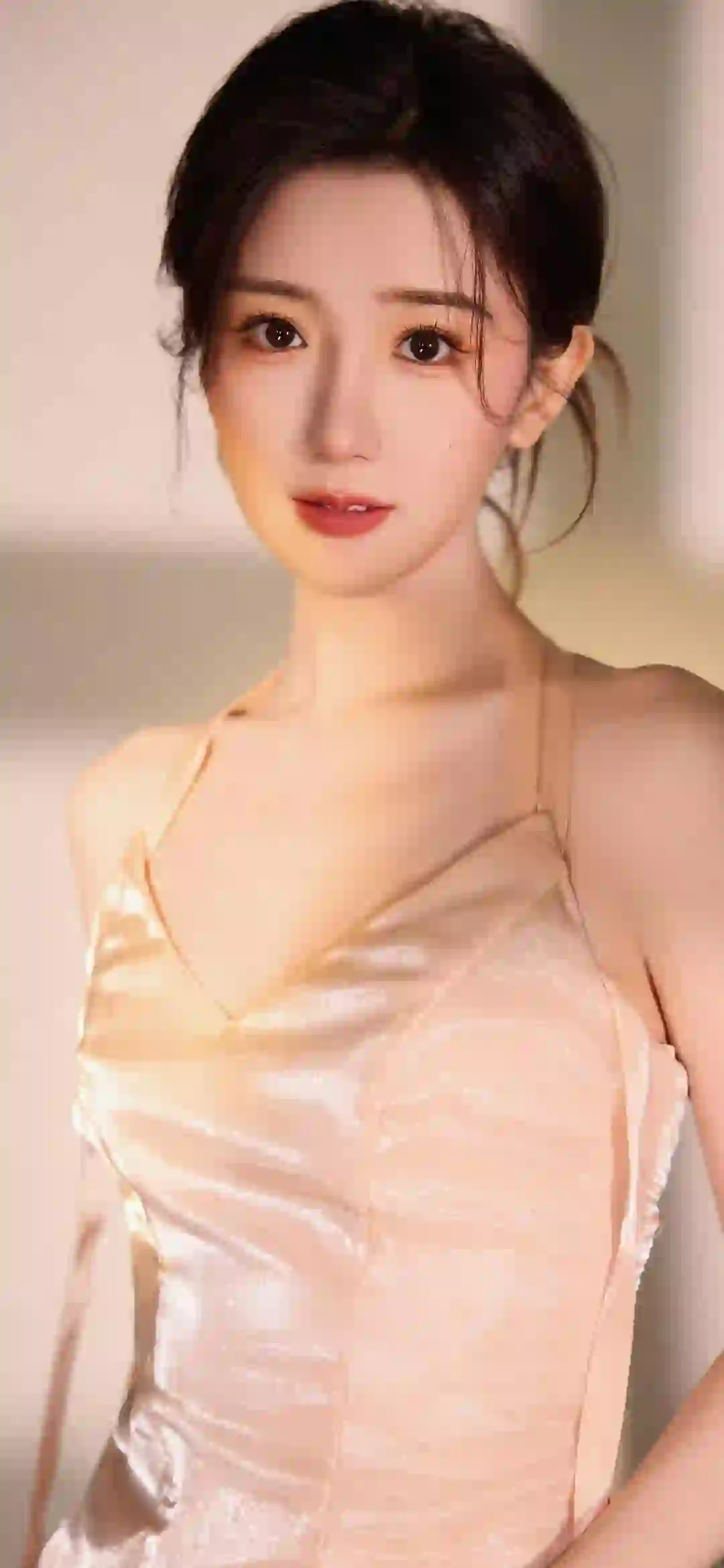 长发清纯美女 吊带装 毛晓彤