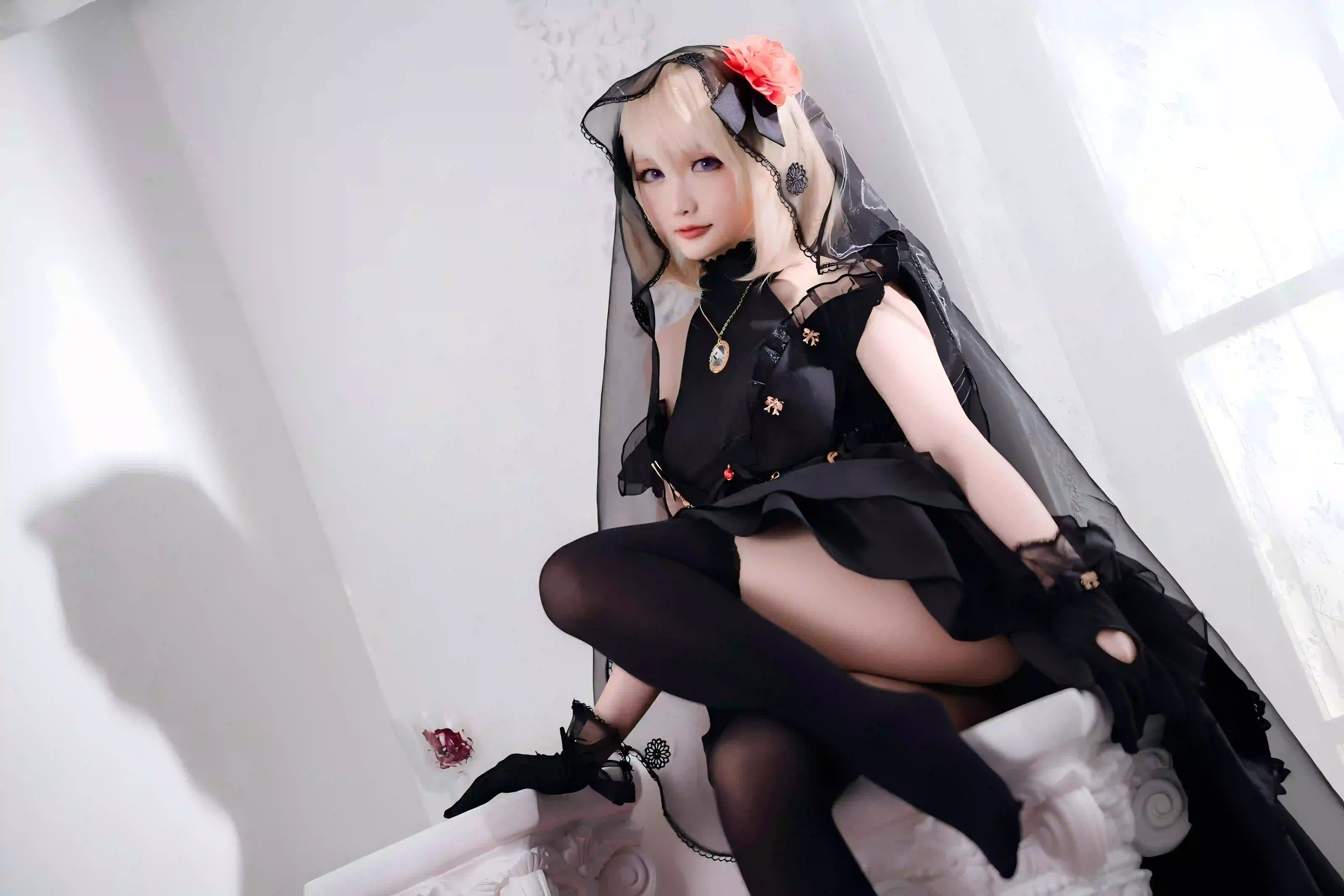 长发美女 长腿美女 黑色丝袜 红色花朵 3