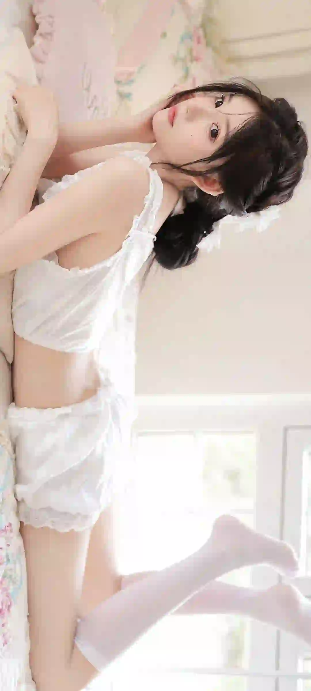丝袜美腿 长腿美女 白色丝袜 居家写真 清纯美女