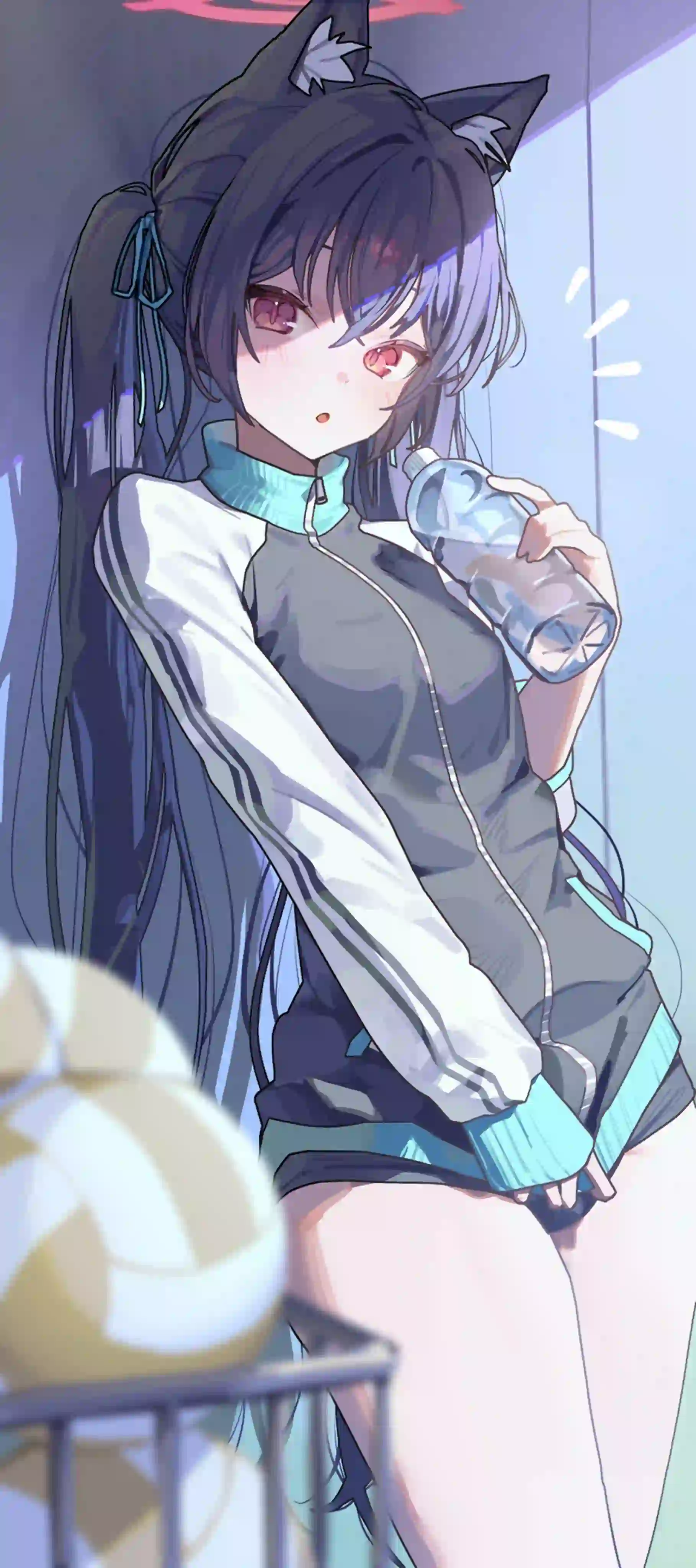 正在喝水的女孩 动漫女孩 二次元女孩
