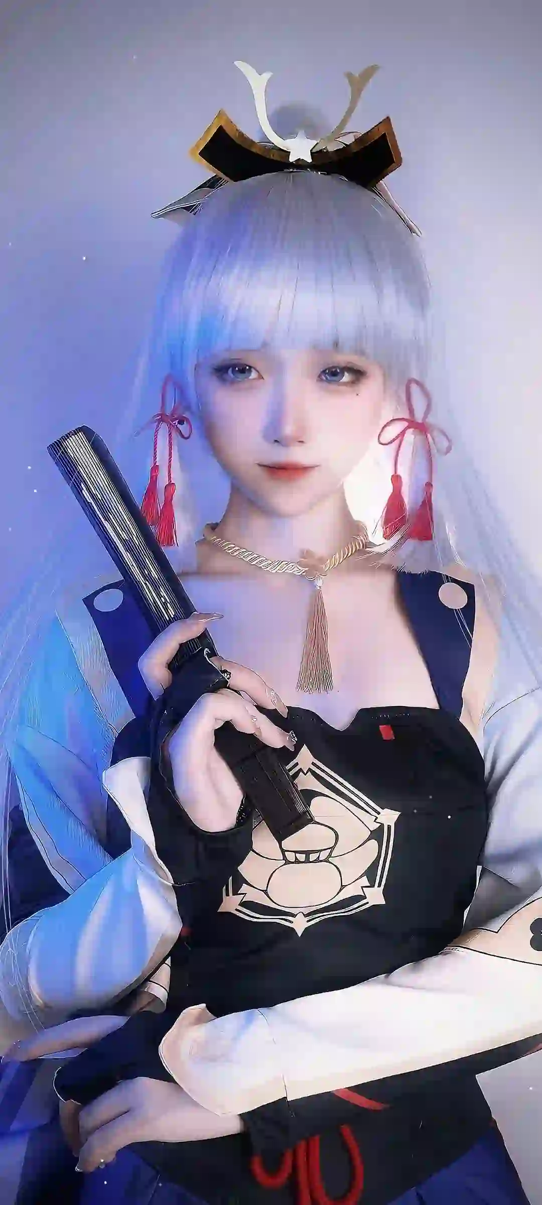 美女 cos 拿着扇子的长发coser