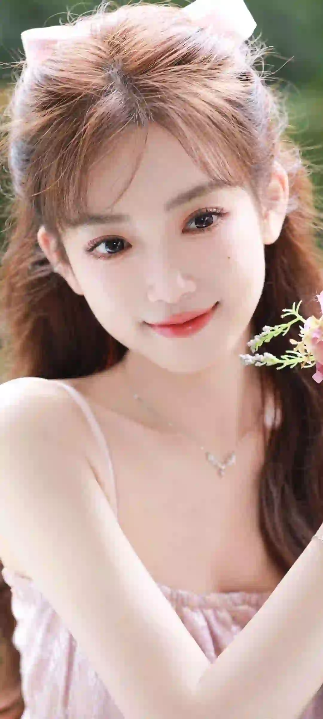 长发美女 吊带美女 粉色裙子 可爱