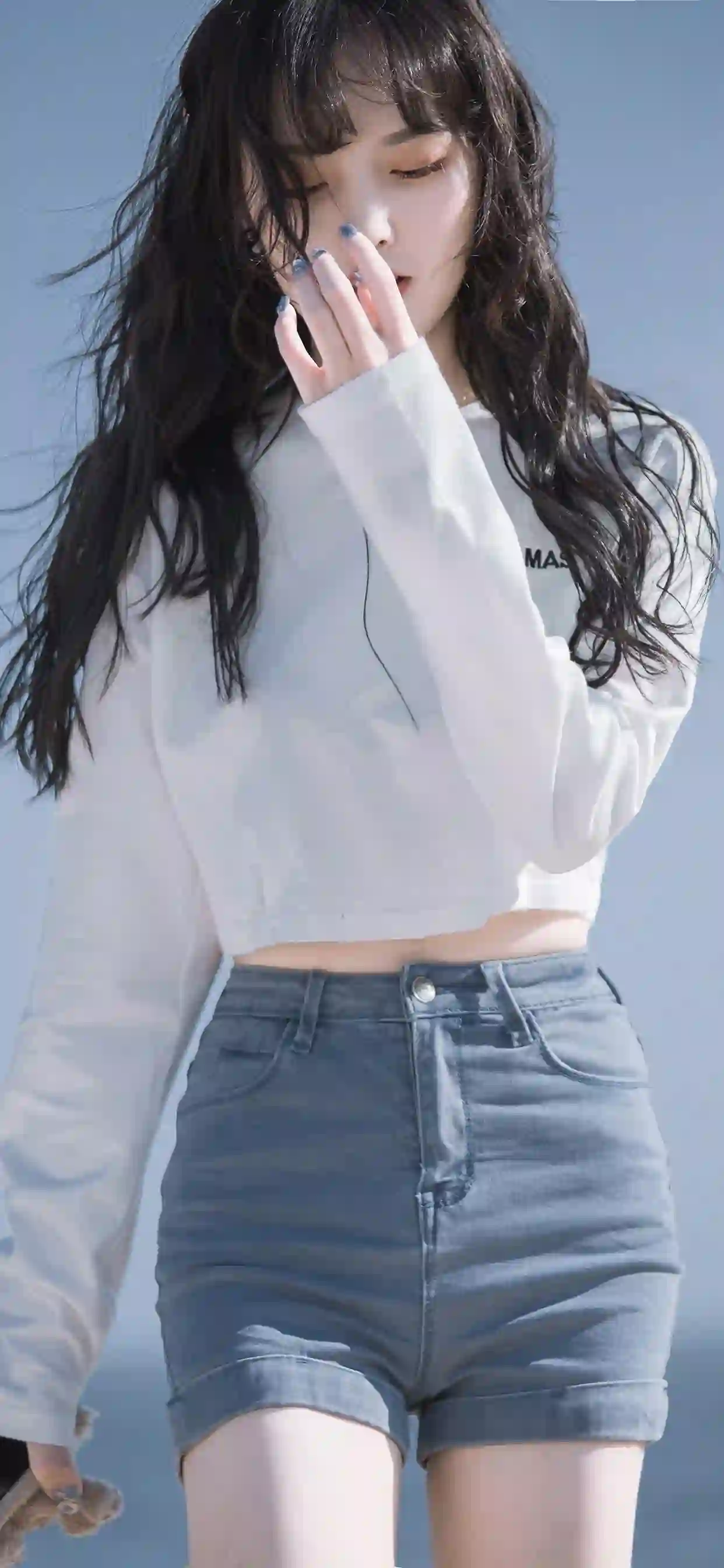 户外 清纯白衣牛仔女孩 
