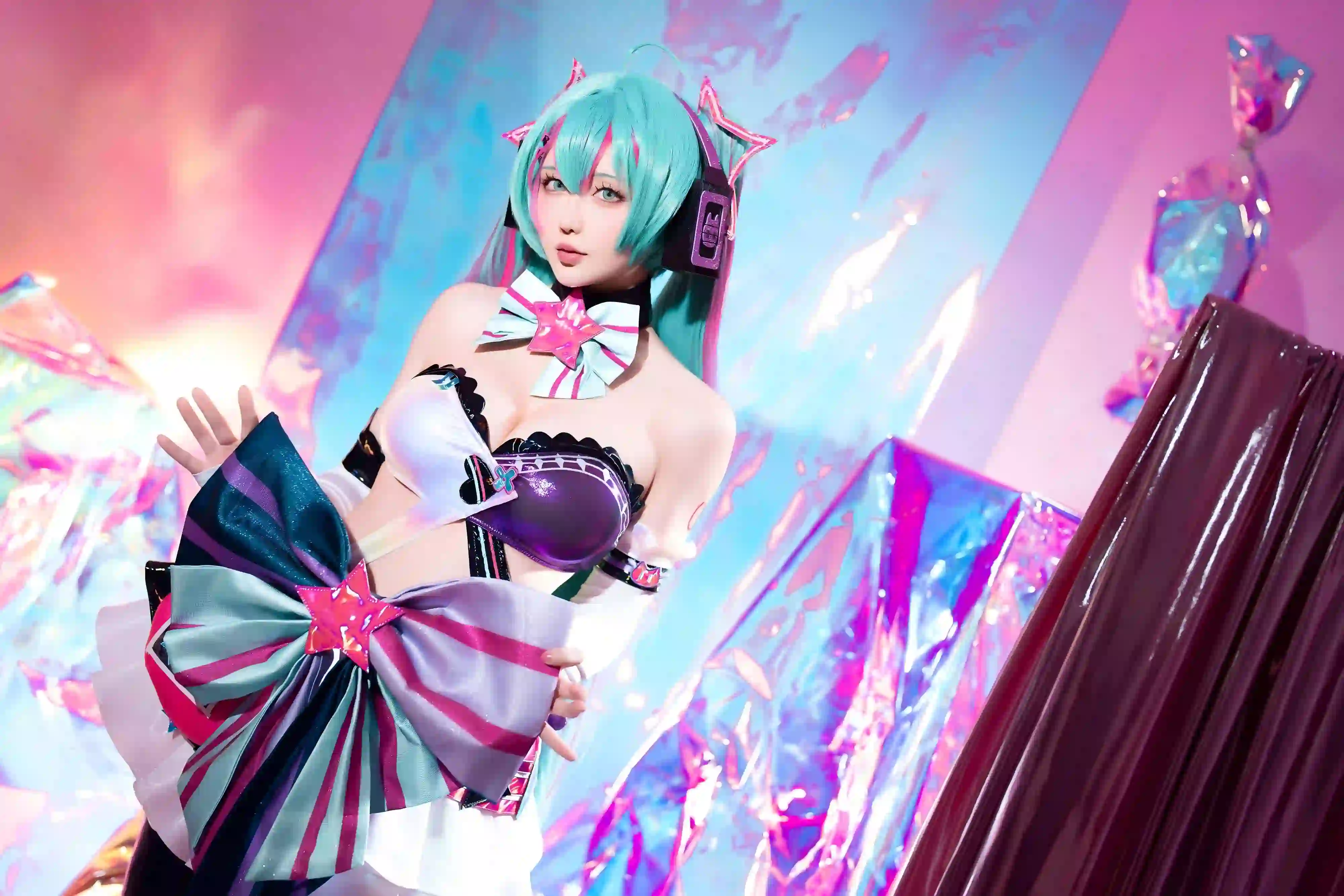 初音未来 炫彩背景 蓝色头发
