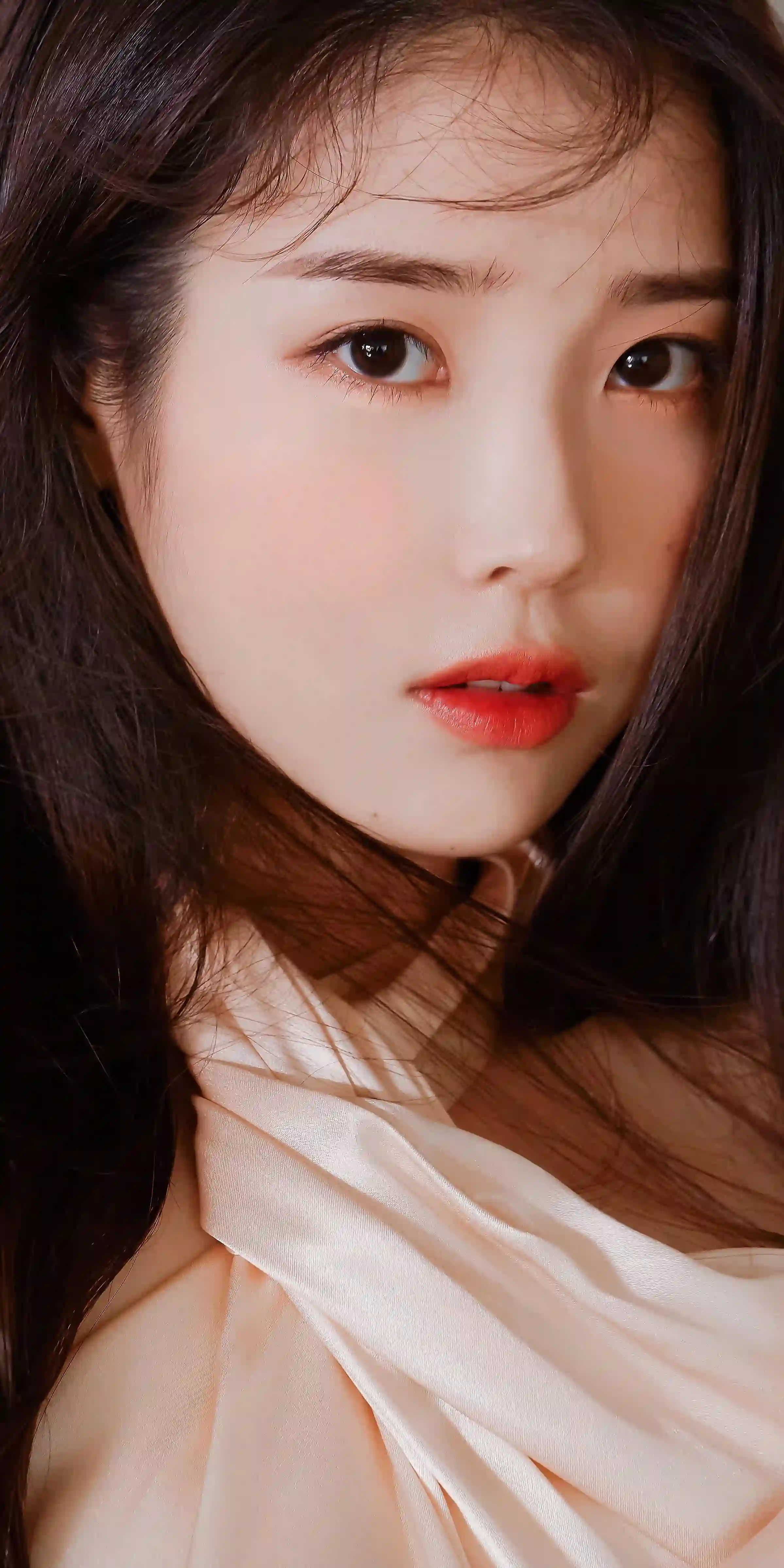 美女明星 IU 长发清纯美女 韩国明星