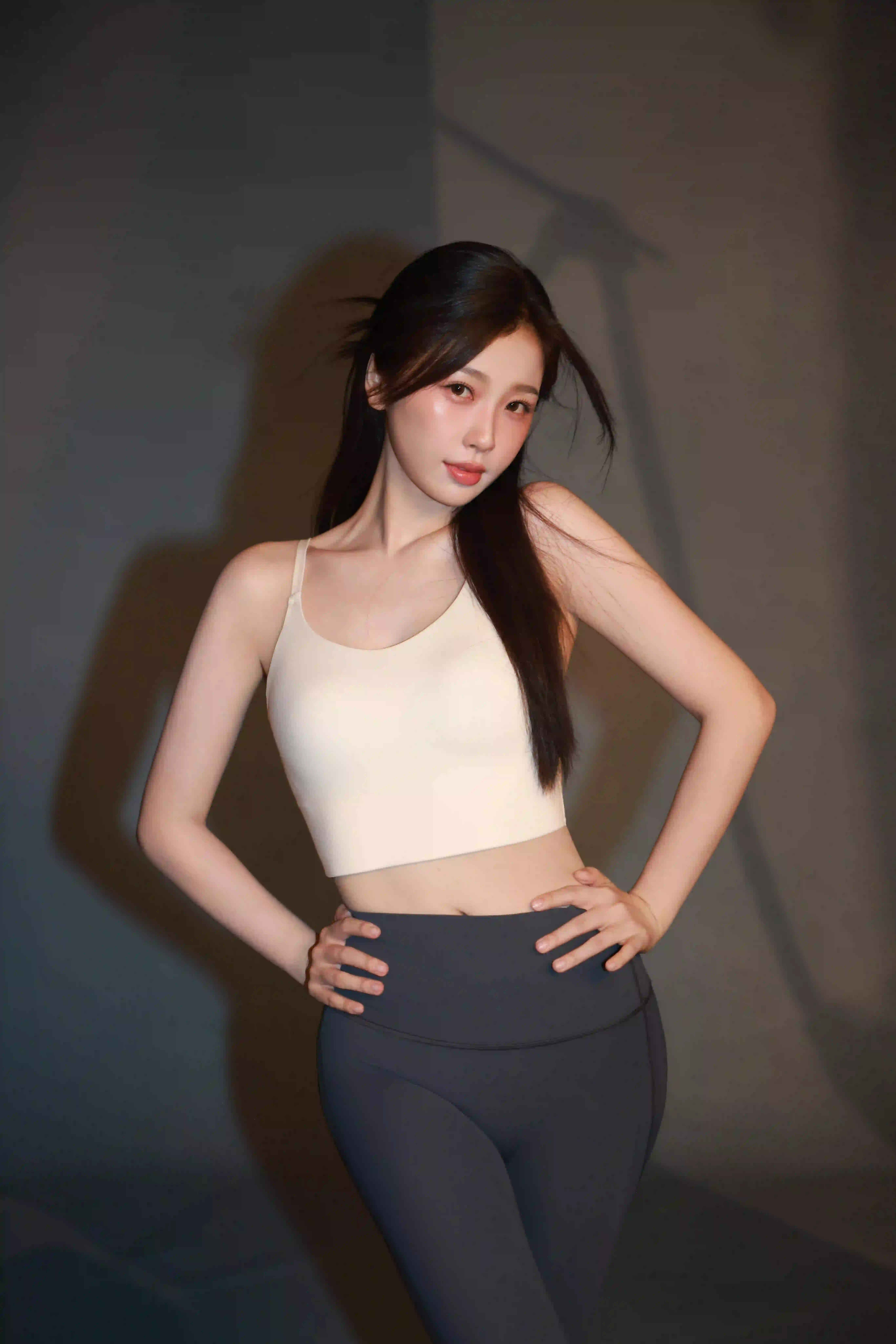 瑜伽裤 虞书欣 性感美女 写真