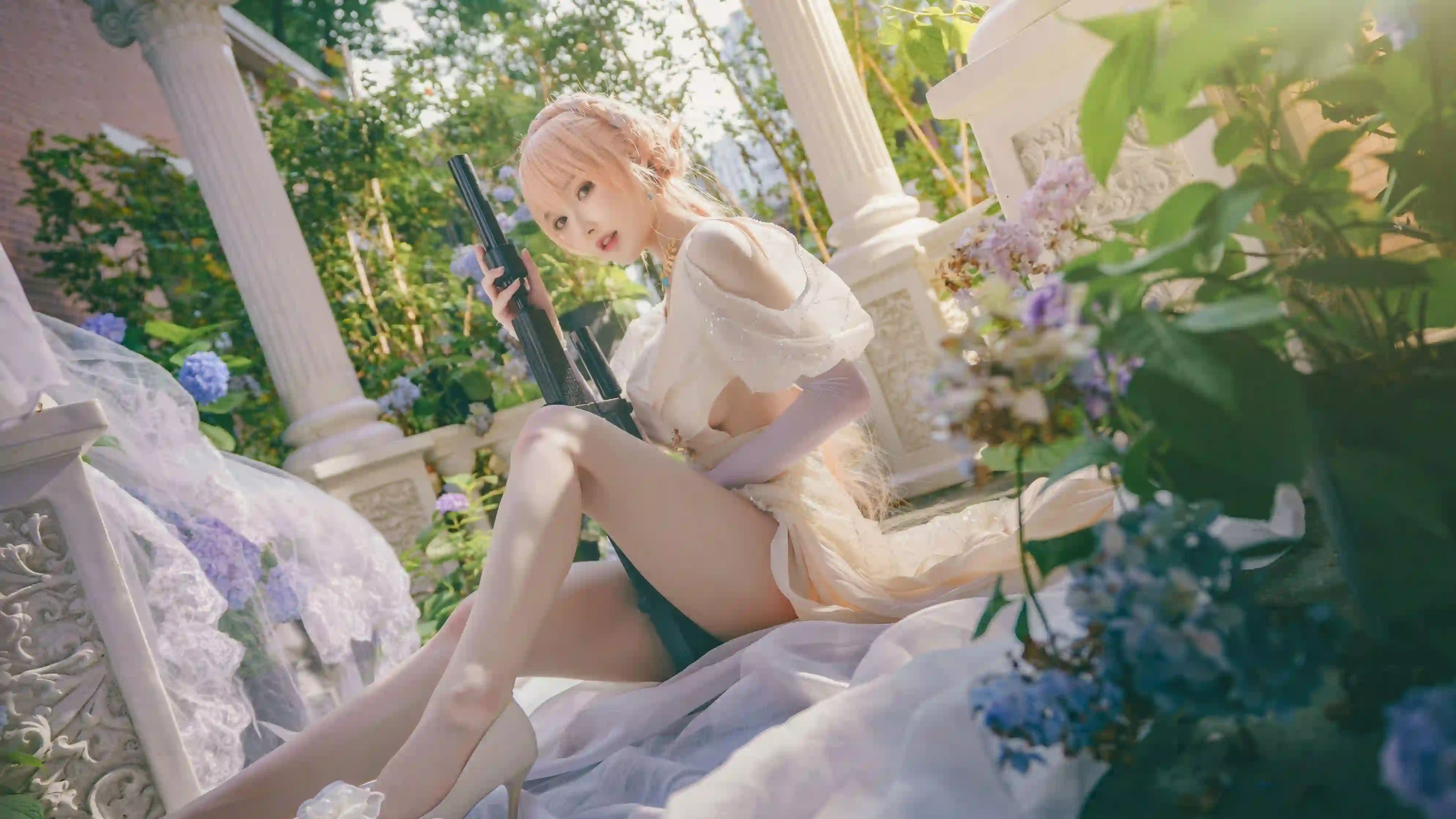 长发美女 Coser 凉亭 冷色调