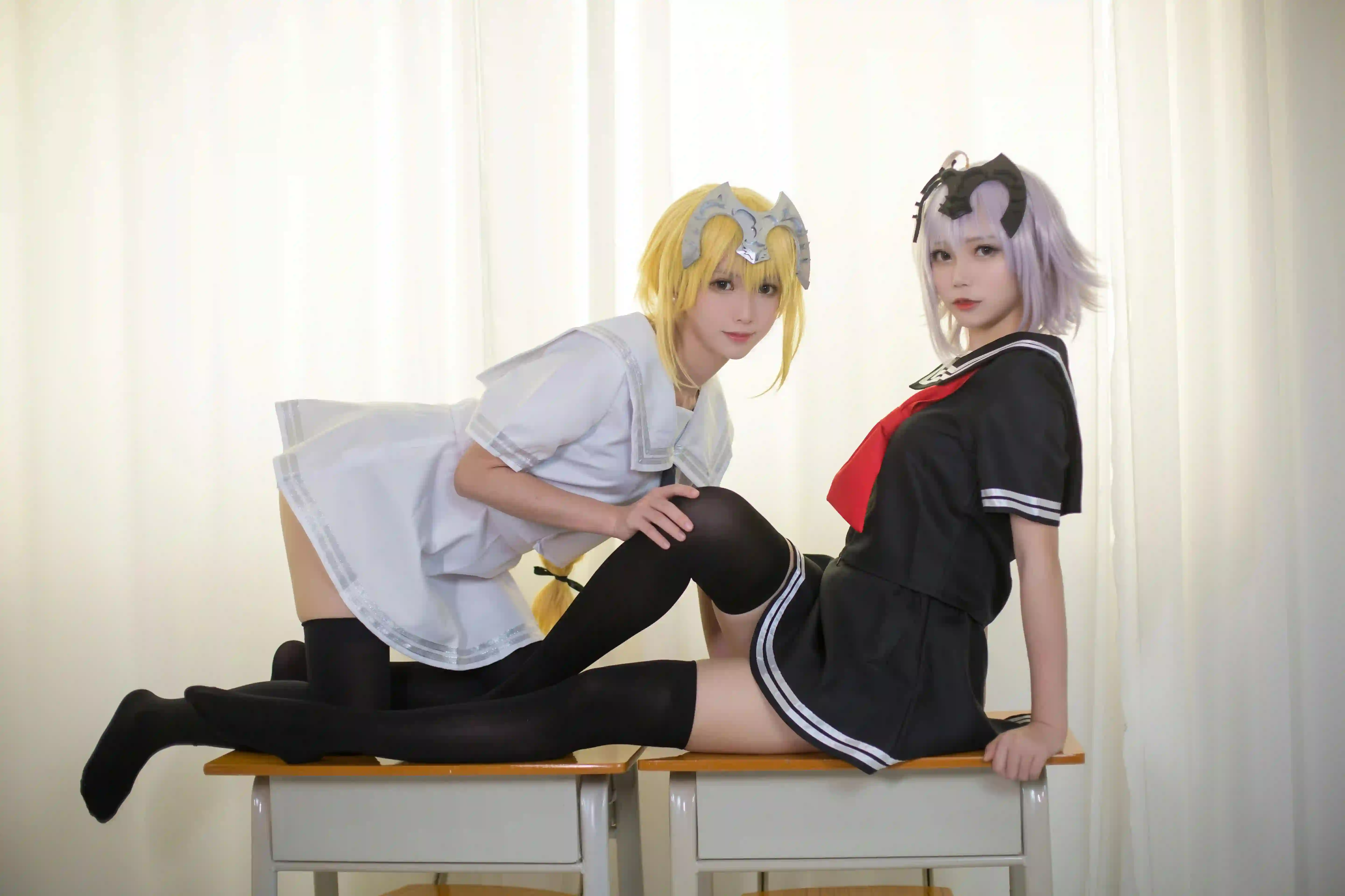 Coser  长发美女 性感  教室场景 两个女孩 丝袜